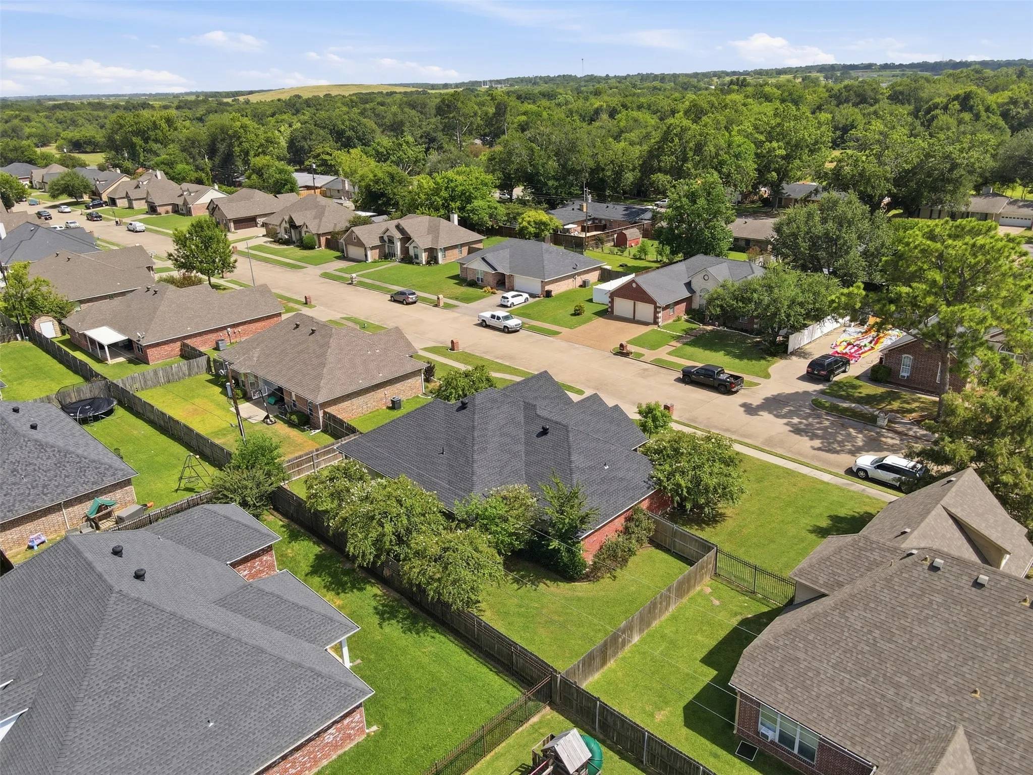 Single Family Residence For Sale in Hopkins County , 411 Austin Acre Road, Sulphur Springs, Texas 75482, 3 Bedroom, 2 Bathroom, 2 Garage spaces, 1,894 Sqft, built in 2012, mls#21357813, Real Estate Agent in Sulphur Springs, Homes For Sale in Hopkins county, Homes For Sale in Sulphur Springs, Realtor in Sulphur Springs Texas, Real Estate Brokerage Independent Realty Texas, Luminita Cordes Realtor