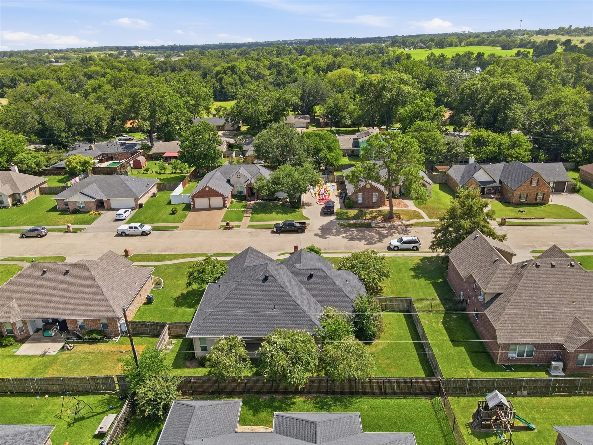 Single Family Residence For Sale in Hopkins County , 411 Austin Acre Road, Sulphur Springs, Texas 75482, 3 Bedroom, 2 Bathroom, 2 Garage spaces, 1,894 Sqft, built in 2012, mls#21357813, Real Estate Agent in Sulphur Springs, Homes For Sale in Hopkins county, Homes For Sale in Sulphur Springs, Realtor in Sulphur Springs Texas, Real Estate Brokerage Independent Realty Texas, Luminita Cordes Realtor