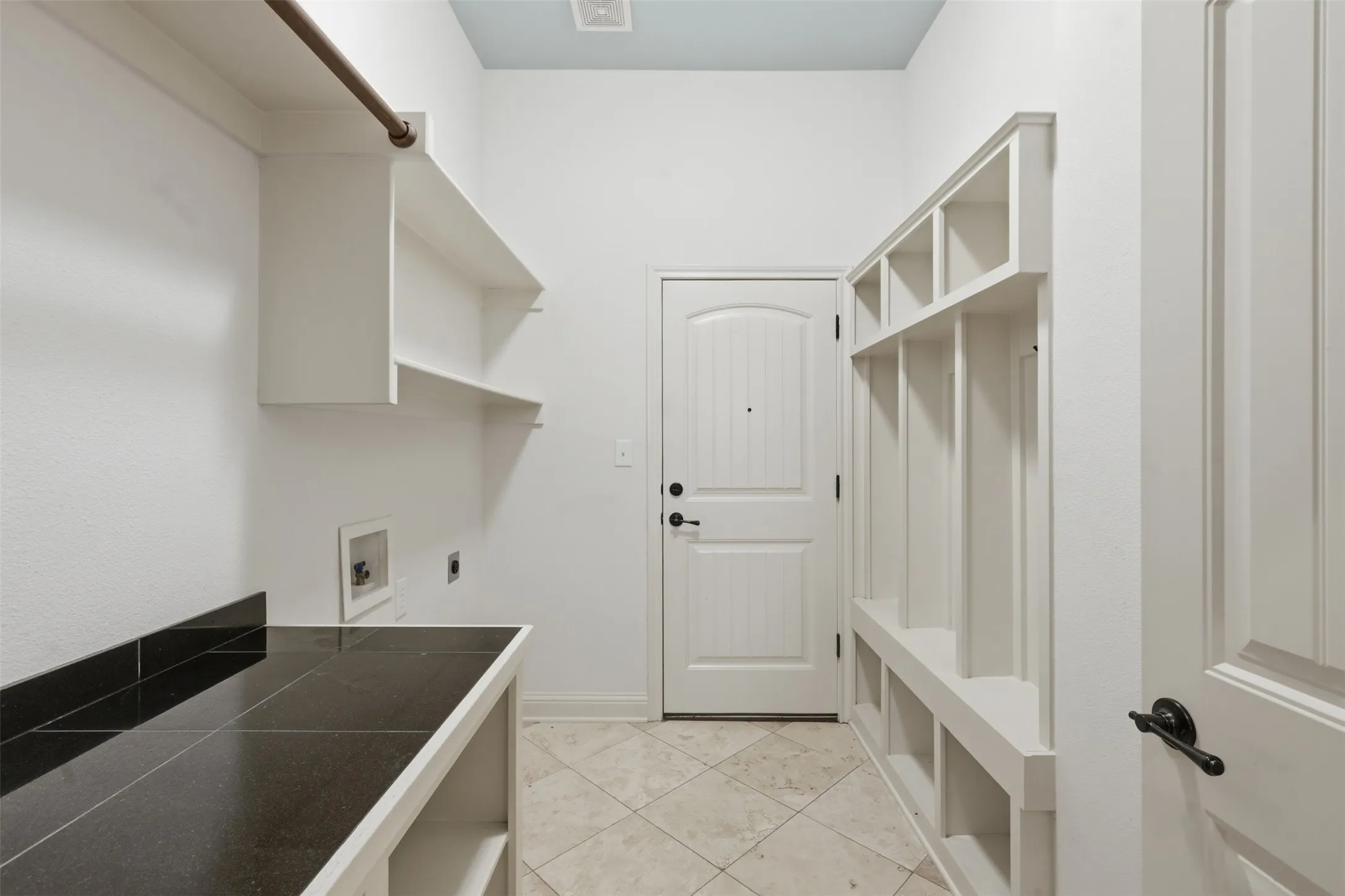 Single Family Residence For Sale in Hopkins County , 411 Austin Acre Road, Sulphur Springs, Texas 75482, 3 Bedroom, 2 Bathroom, 2 Garage spaces, 1,894 Sqft, built in 2012, mls#21357813, Real Estate Agent in Sulphur Springs, Homes For Sale in Hopkins county, Homes For Sale in Sulphur Springs, Realtor in Sulphur Springs Texas, Real Estate Brokerage Independent Realty Texas, Luminita Cordes Realtor