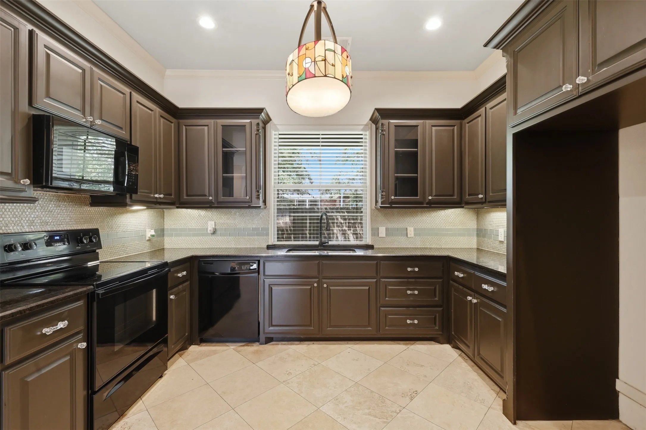 Single Family Residence For Sale in Hopkins County , 411 Austin Acre Road, Sulphur Springs, Texas 75482, 3 Bedroom, 2 Bathroom, 2 Garage spaces, 1,894 Sqft, built in 2012, mls#21357813, Real Estate Agent in Sulphur Springs, Homes For Sale in Hopkins county, Homes For Sale in Sulphur Springs, Realtor in Sulphur Springs Texas, Real Estate Brokerage Independent Realty Texas, Luminita Cordes Realtor