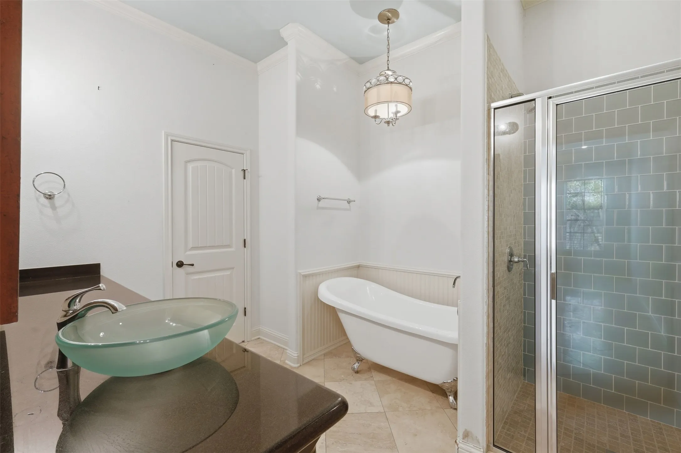 Single Family Residence For Sale in Hopkins County , 411 Austin Acre Road, Sulphur Springs, Texas 75482, 3 Bedroom, 2 Bathroom, 2 Garage spaces, 1,894 Sqft, built in 2012, mls#21357813, Real Estate Agent in Sulphur Springs, Homes For Sale in Hopkins county, Homes For Sale in Sulphur Springs, Realtor in Sulphur Springs Texas, Real Estate Brokerage Independent Realty Texas, Luminita Cordes Realtor