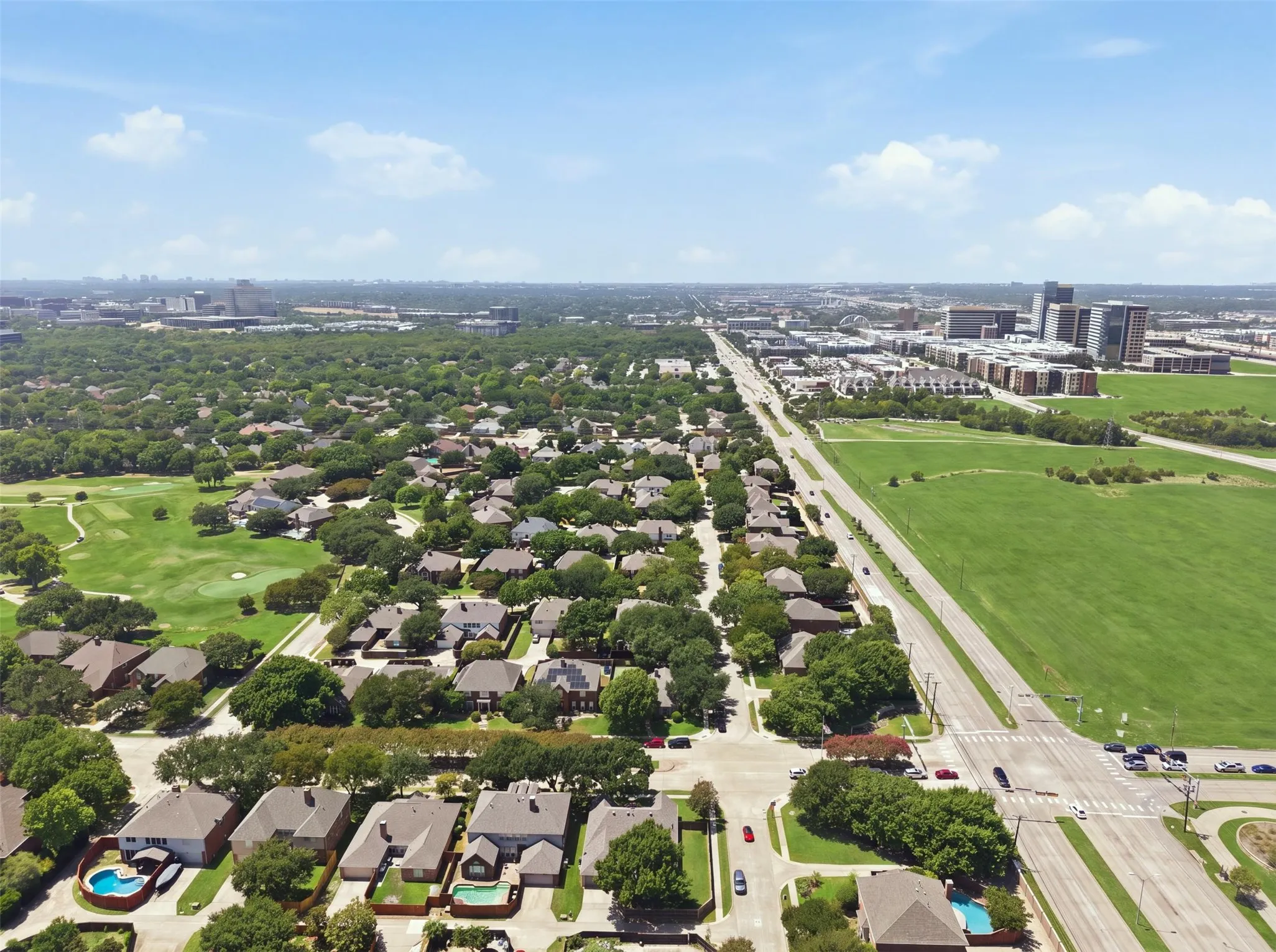 Single Family Residence For Sale in Collin County , 3210 Wyndham Lane, Richardson, Texas 75082, 3 Bedroom, 2 Bathroom, 2 Garage spaces, 2,610 Sqft, built in 1990, mls#21360668, Real Estate Agent in Richardson, Homes For Sale in Collin county, Homes For Sale in Richardson, Realtor in Richardson Texas, Real Estate Brokerage Independent Realty Texas, Luminita Cordes Realtor