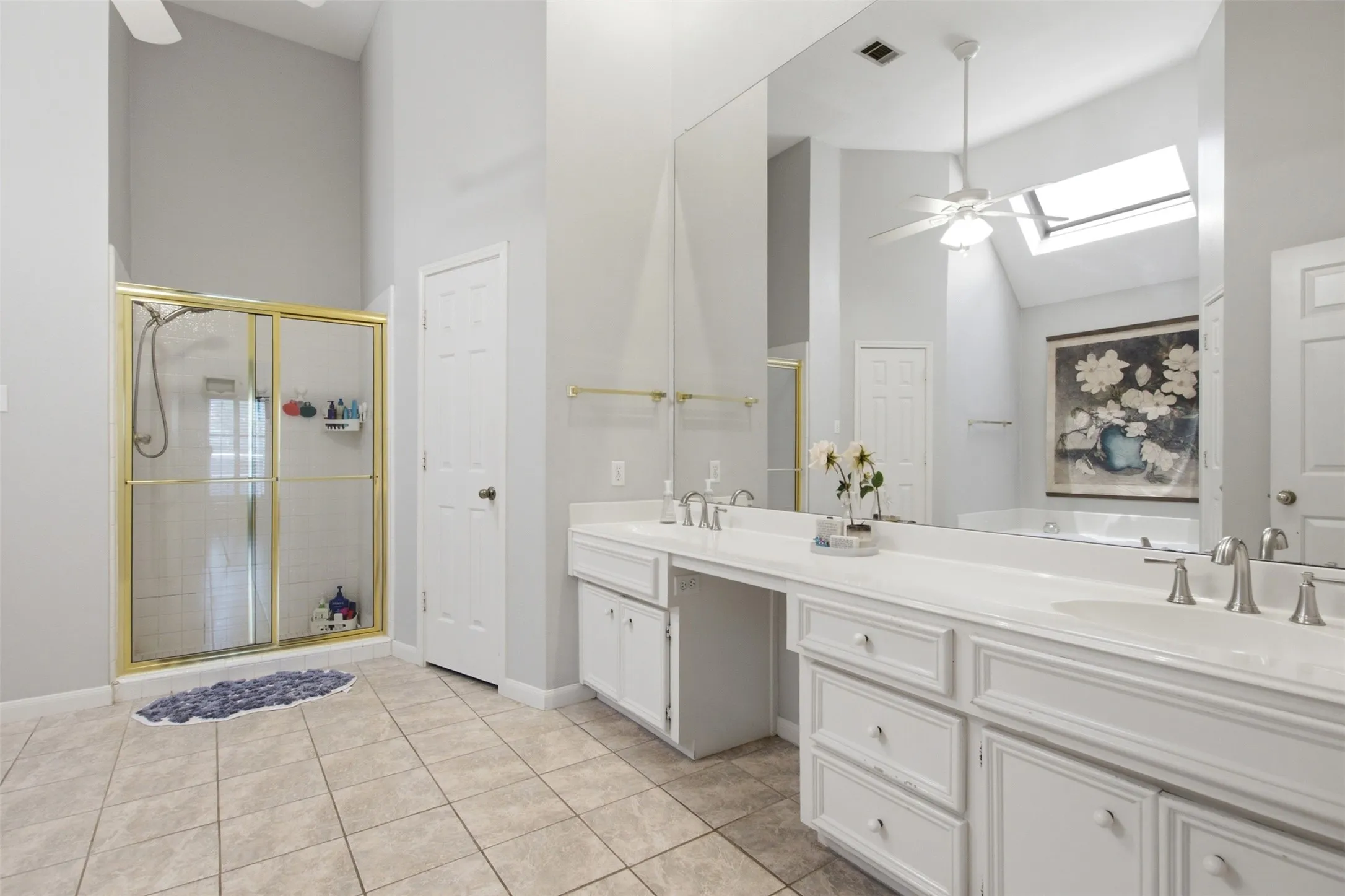 Single Family Residence For Sale in Collin County , 3210 Wyndham Lane, Richardson, Texas 75082, 3 Bedroom, 2 Bathroom, 2 Garage spaces, 2,610 Sqft, built in 1990, mls#21360668, Real Estate Agent in Richardson, Homes For Sale in Collin county, Homes For Sale in Richardson, Realtor in Richardson Texas, Real Estate Brokerage Independent Realty Texas, Luminita Cordes Realtor