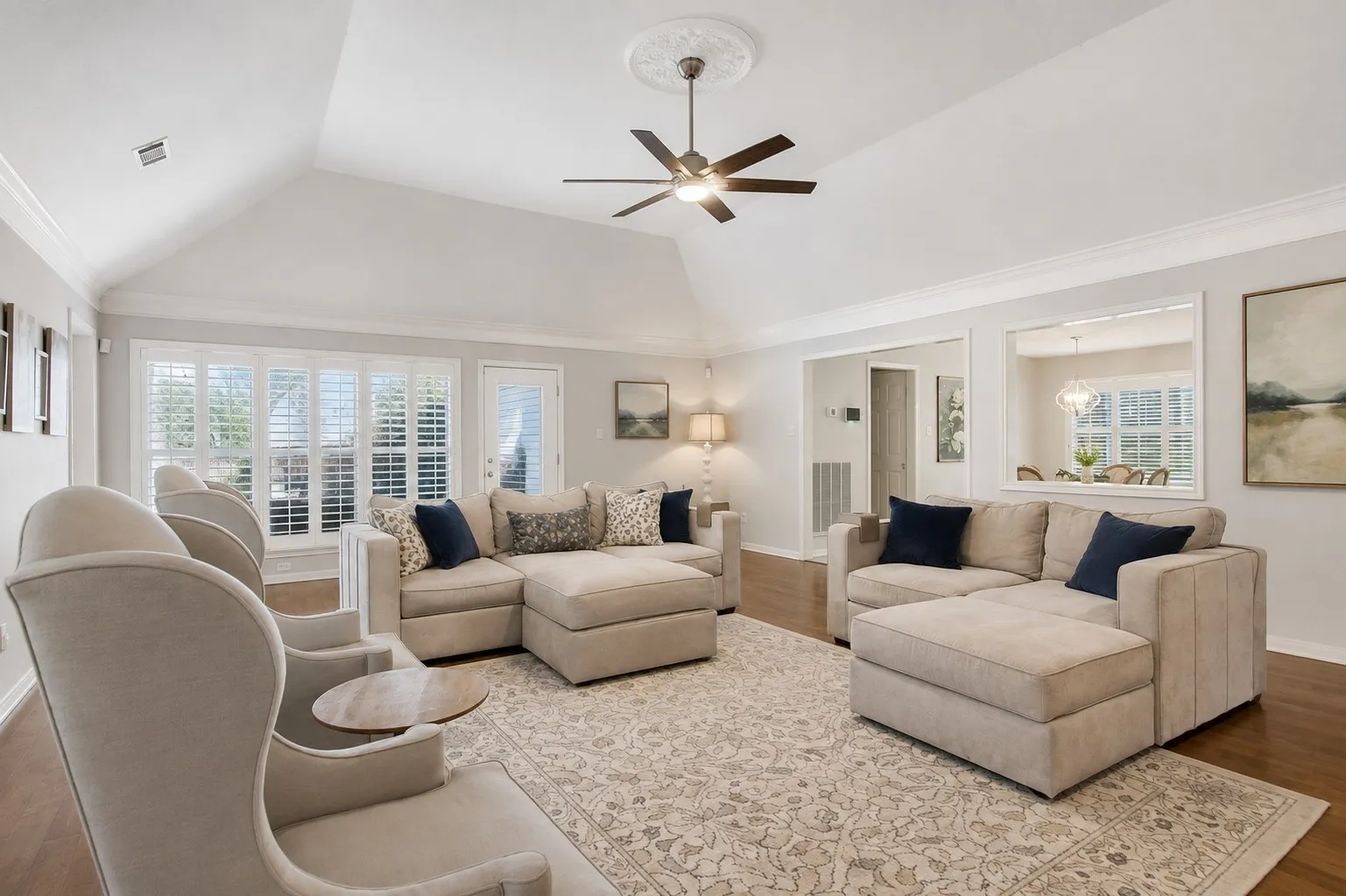 Single Family Residence For Sale in Collin County , 3210 Wyndham Lane, Richardson, Texas 75082, 3 Bedroom, 2 Bathroom, 2 Garage spaces, 2,610 Sqft, built in 1990, mls#21360668, Real Estate Agent in Richardson, Homes For Sale in Collin county, Homes For Sale in Richardson, Realtor in Richardson Texas, Real Estate Brokerage Independent Realty Texas, Luminita Cordes Realtor