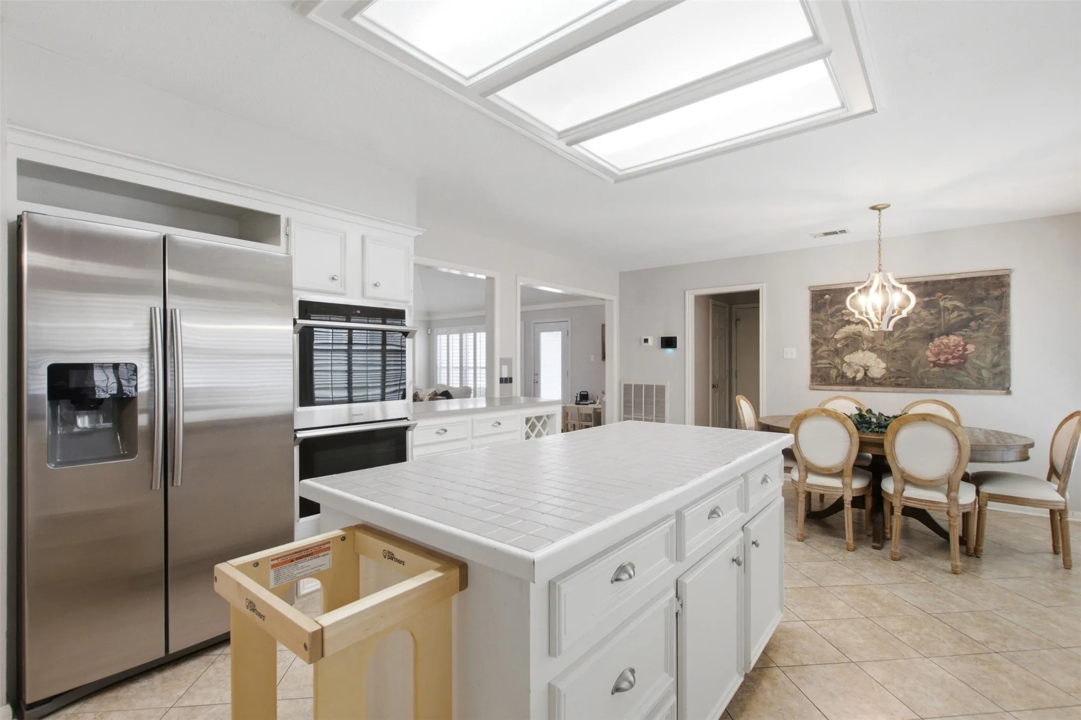 Single Family Residence For Sale in Collin County , 3210 Wyndham Lane, Richardson, Texas 75082, 3 Bedroom, 2 Bathroom, 2 Garage spaces, 2,610 Sqft, built in 1990, mls#21360668, Real Estate Agent in Richardson, Homes For Sale in Collin county, Homes For Sale in Richardson, Realtor in Richardson Texas, Real Estate Brokerage Independent Realty Texas, Luminita Cordes Realtor