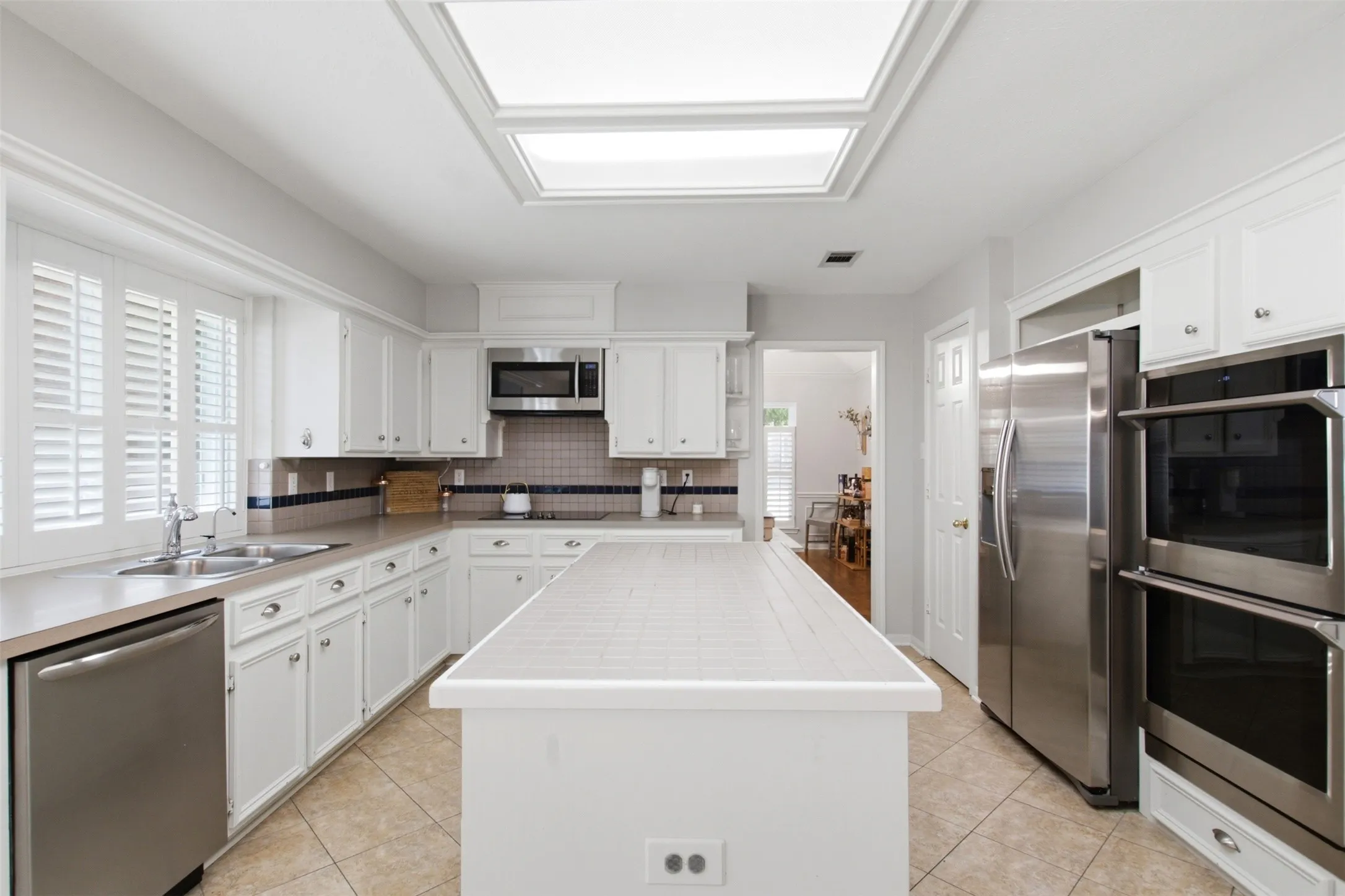 Single Family Residence For Sale in Collin County , 3210 Wyndham Lane, Richardson, Texas 75082, 3 Bedroom, 2 Bathroom, 2 Garage spaces, 2,610 Sqft, built in 1990, mls#21360668, Real Estate Agent in Richardson, Homes For Sale in Collin county, Homes For Sale in Richardson, Realtor in Richardson Texas, Real Estate Brokerage Independent Realty Texas, Luminita Cordes Realtor