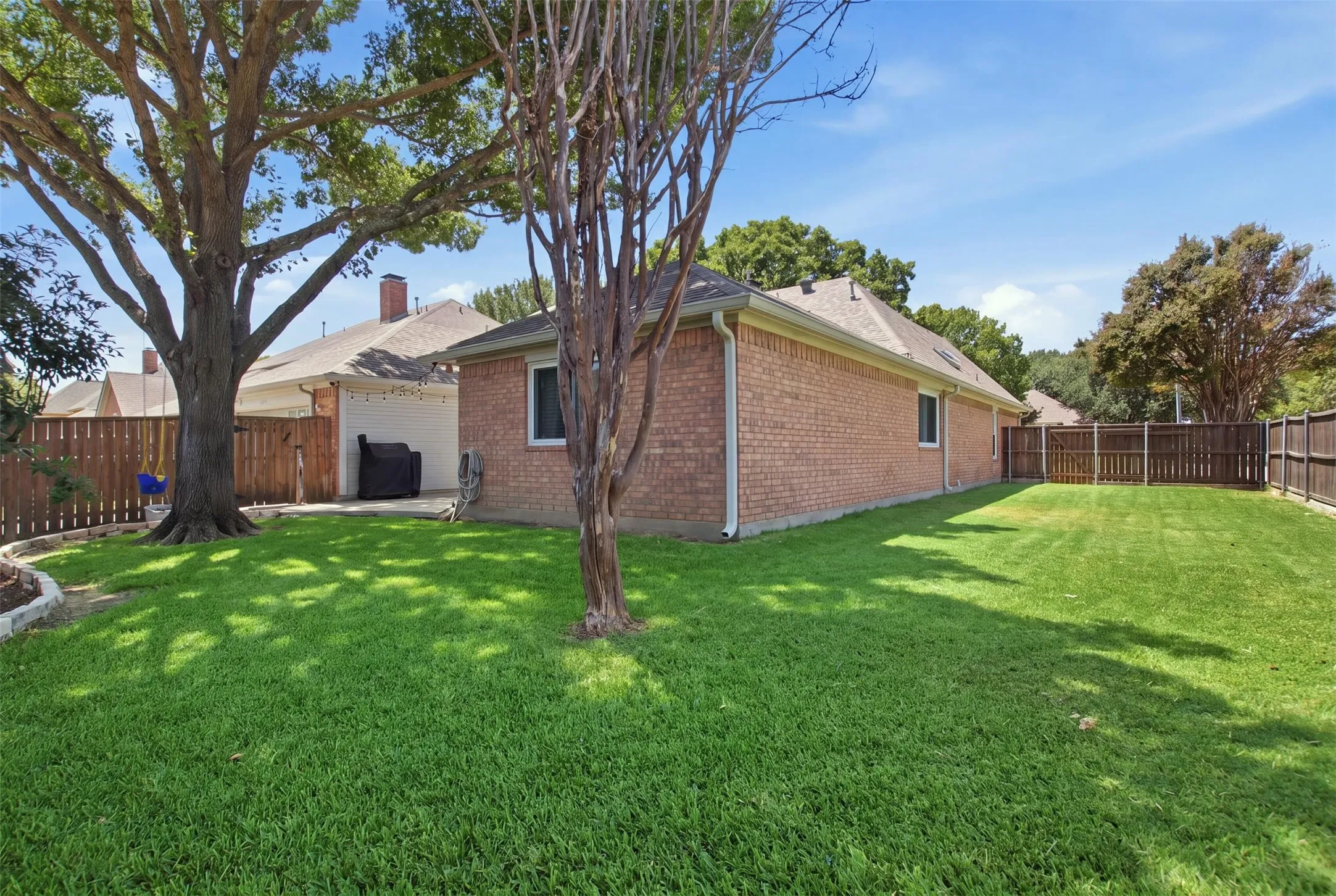 Single Family Residence For Sale in Collin County , 3210 Wyndham Lane, Richardson, Texas 75082, 3 Bedroom, 2 Bathroom, 2 Garage spaces, 2,610 Sqft, built in 1990, mls#21360668, Real Estate Agent in Richardson, Homes For Sale in Collin county, Homes For Sale in Richardson, Realtor in Richardson Texas, Real Estate Brokerage Independent Realty Texas, Luminita Cordes Realtor