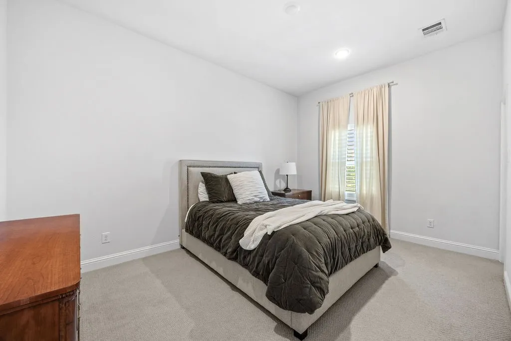 Single Family Residence For Sale in Denton County , 2821 Waverly, The Colony, Texas 75056, 3 Bedroom, 3 Bathroom, 2 Garage spaces, 2,790 Sqft, built in 2020, mls#21356268, Real Estate Agent in The Colony, Homes For Sale in Denton county, Homes For Sale in The Colony, Realtor in The Colony Texas, Real Estate Brokerage Independent Realty Texas, Luminita Cordes Realtor
