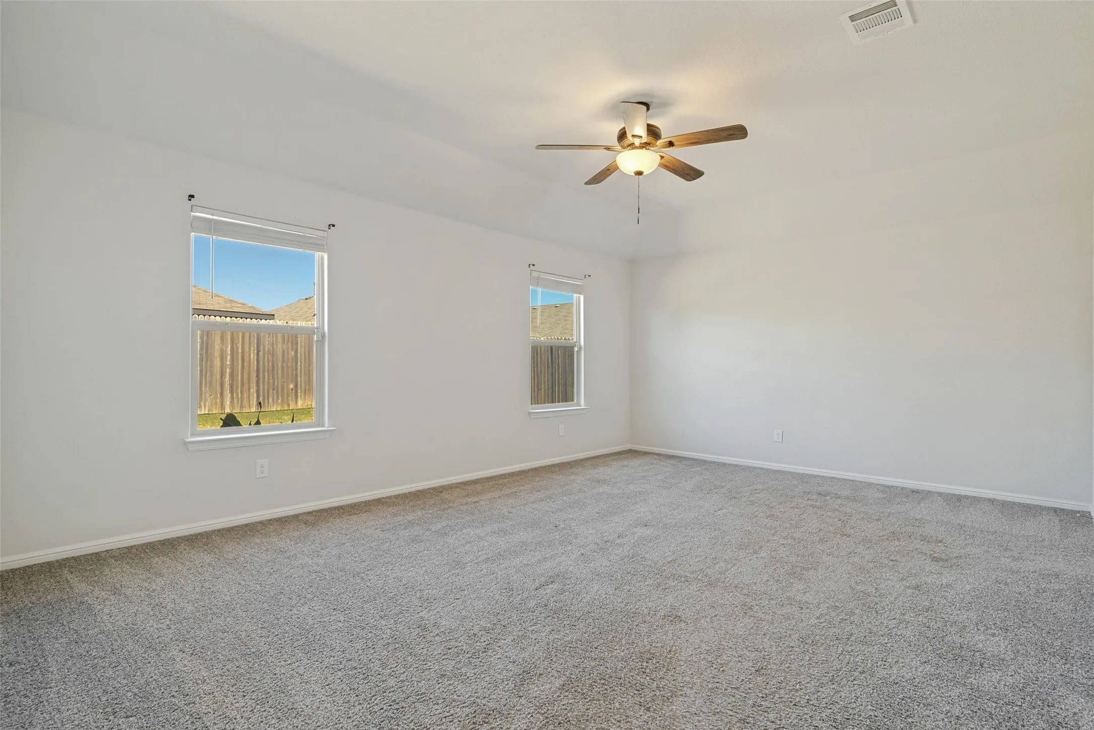 Single Family Residence For Sale in Tarrant County , 10368 Fort Teran Trail, Crowley, Texas 76036, 4 Bedroom, 2 Bathroom, 2 Garage spaces, 1,860 Sqft, built in 2021, mls#21362605, Real Estate Agent in Crowley, Homes For Sale in Tarrant county, Homes For Sale in Crowley, Realtor in Crowley Texas, Real Estate Brokerage Independent Realty Texas, Luminita Cordes Realtor