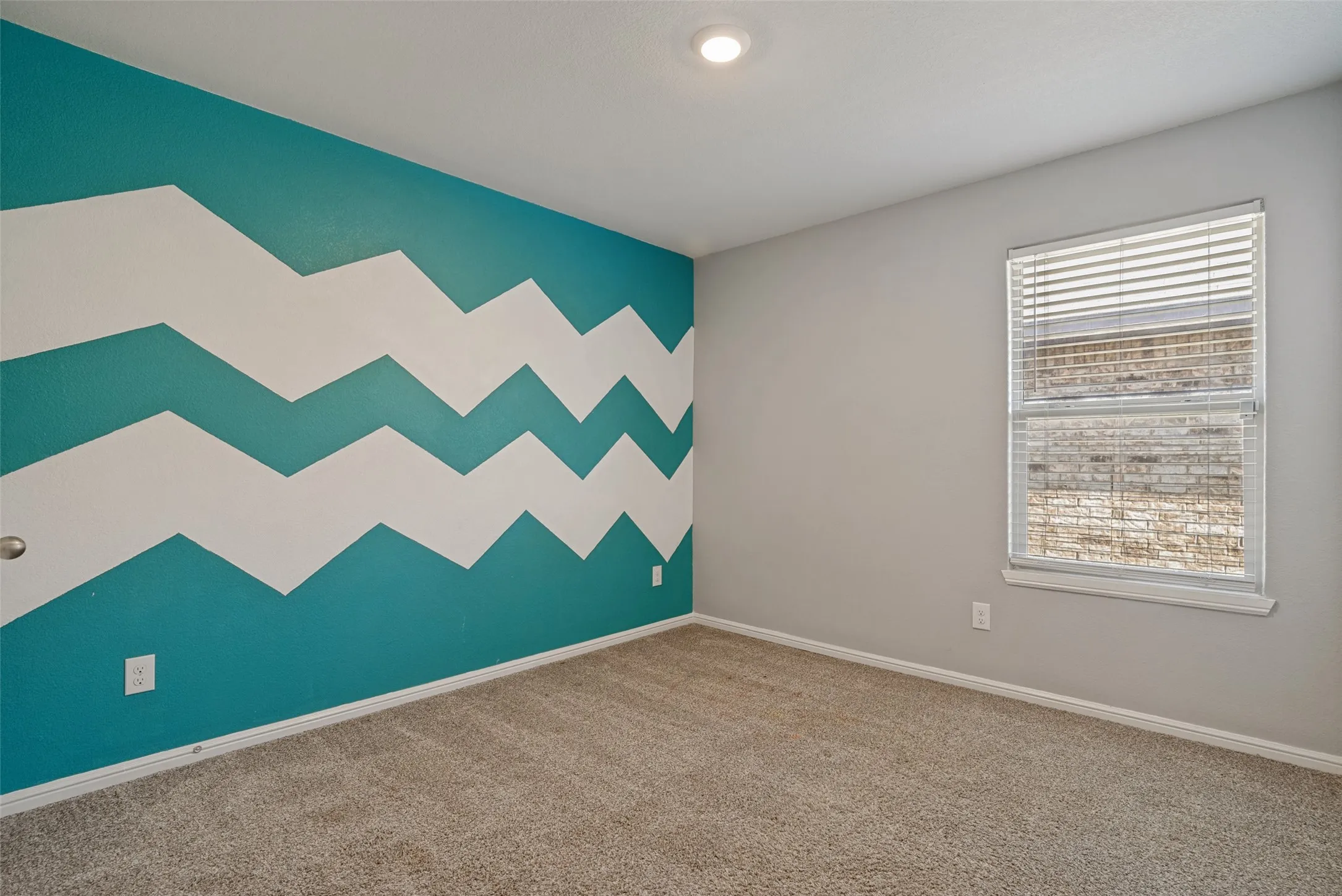 Single Family Residence For Sale in Tarrant County , 10368 Fort Teran Trail, Crowley, Texas 76036, 4 Bedroom, 2 Bathroom, 2 Garage spaces, 1,860 Sqft, built in 2021, mls#21362605, Real Estate Agent in Crowley, Homes For Sale in Tarrant county, Homes For Sale in Crowley, Realtor in Crowley Texas, Real Estate Brokerage Independent Realty Texas, Luminita Cordes Realtor