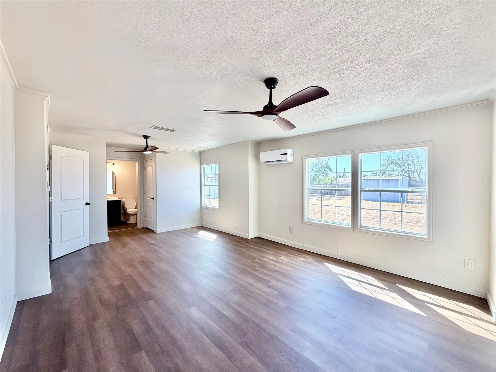 Single Family Residence For Sale in Jones County , 1220 Avenue G, Hawley, Texas 79525, 3 Bedroom, 2 Bathroom, Garage spaces, 2,000 Sqft, built in 1951, mls#21361852, Real Estate Agent in Hawley, Homes For Sale in Jones county, Homes For Sale in Hawley, Realtor in Hawley Texas, Real Estate Brokerage Independent Realty Texas, Luminita Cordes Realtor