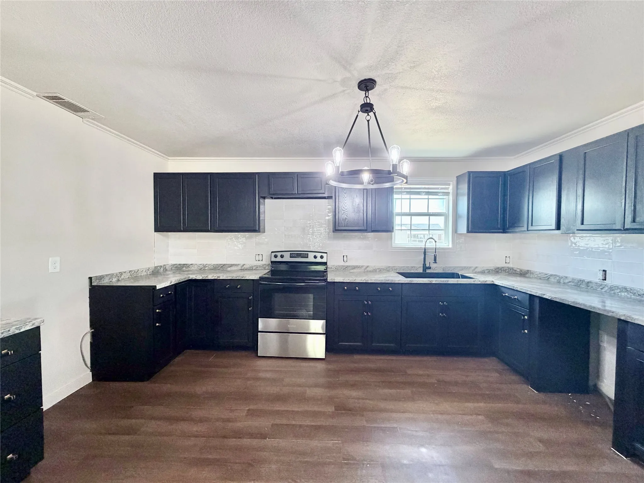 Single Family Residence For Sale in Jones County , 1220 Avenue G, Hawley, Texas 79525, 3 Bedroom, 2 Bathroom, Garage spaces, 2,000 Sqft, built in 1951, mls#21361852, Real Estate Agent in Hawley, Homes For Sale in Jones county, Homes For Sale in Hawley, Realtor in Hawley Texas, Real Estate Brokerage Independent Realty Texas, Luminita Cordes Realtor
