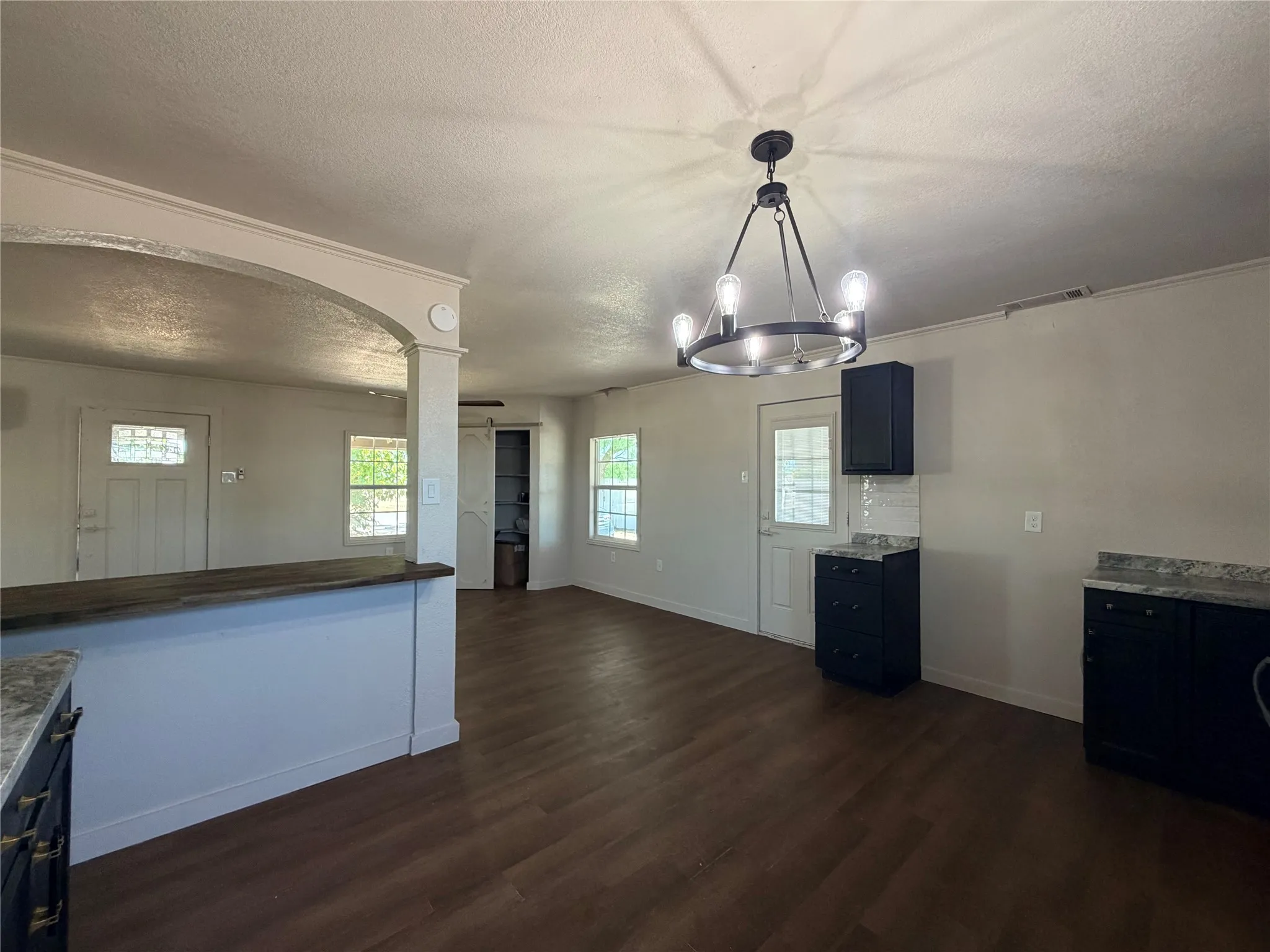 Single Family Residence For Sale in Jones County , 1220 Avenue G, Hawley, Texas 79525, 3 Bedroom, 2 Bathroom, Garage spaces, 2,000 Sqft, built in 1951, mls#21361852, Real Estate Agent in Hawley, Homes For Sale in Jones county, Homes For Sale in Hawley, Realtor in Hawley Texas, Real Estate Brokerage Independent Realty Texas, Luminita Cordes Realtor