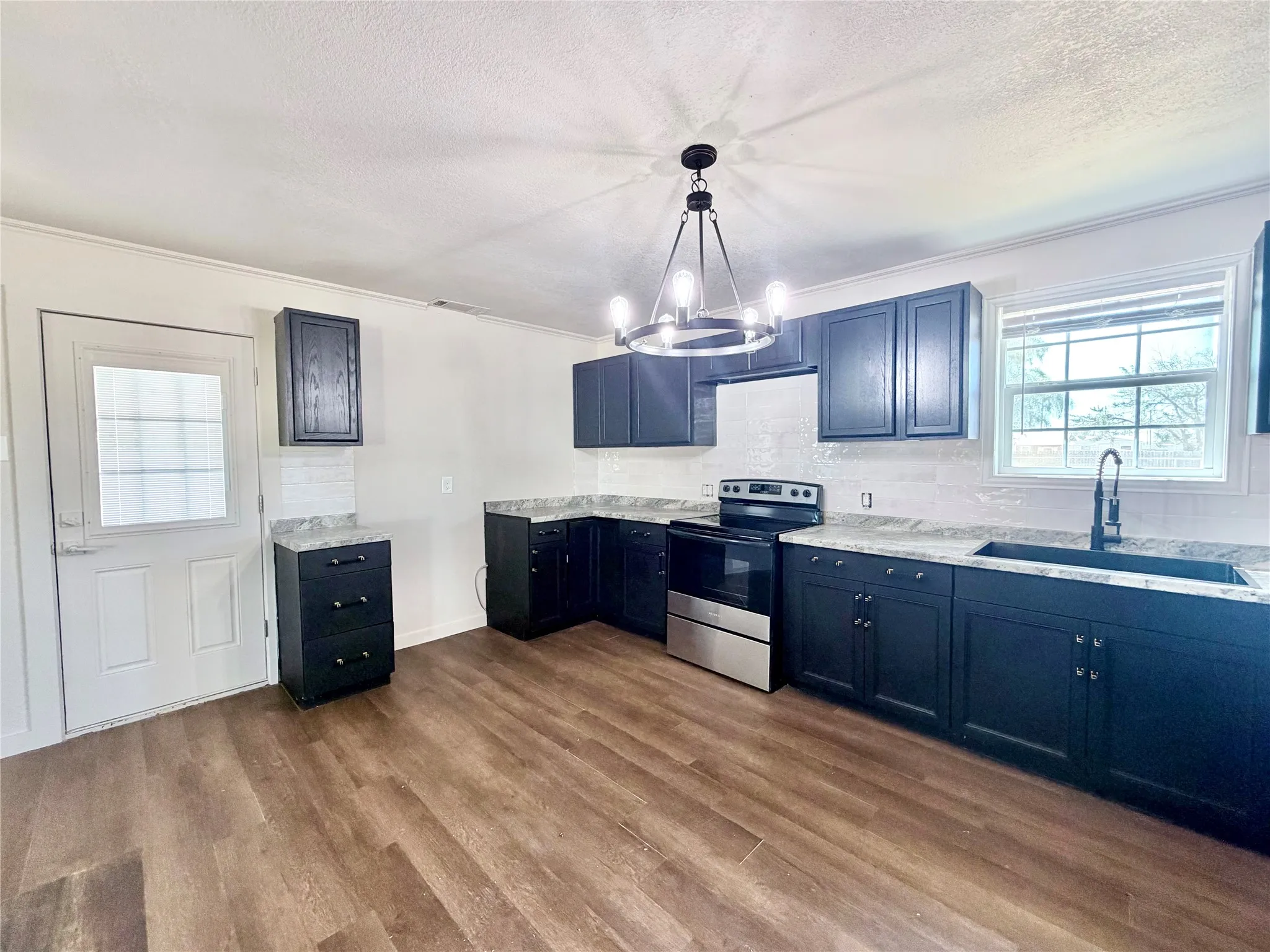 Single Family Residence For Sale in Jones County , 1220 Avenue G, Hawley, Texas 79525, 3 Bedroom, 2 Bathroom, Garage spaces, 2,000 Sqft, built in 1951, mls#21361852, Real Estate Agent in Hawley, Homes For Sale in Jones county, Homes For Sale in Hawley, Realtor in Hawley Texas, Real Estate Brokerage Independent Realty Texas, Luminita Cordes Realtor