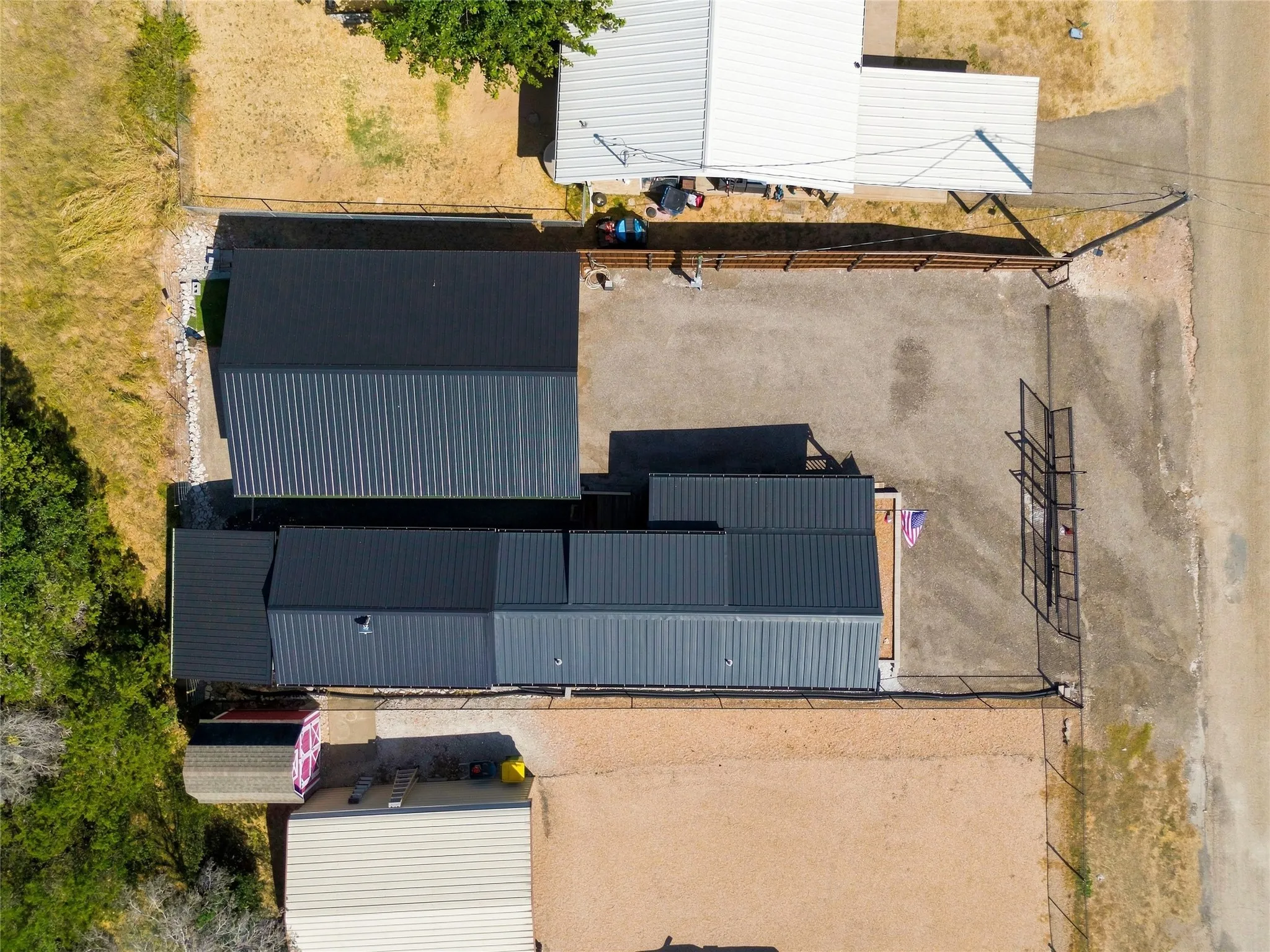 Single Family Residence For Sale in Bosque County , 427 County Road 1743, Clifton, Texas 76634, 2 Bedroom, 1 Bathroom, Garage spaces, 600 Sqft, built in 2022, mls#21361588, Real Estate Agent in Clifton, Homes For Sale in Bosque county, Homes For Sale in Clifton, Realtor in Clifton Texas, Real Estate Brokerage Independent Realty Texas, Luminita Cordes Realtor