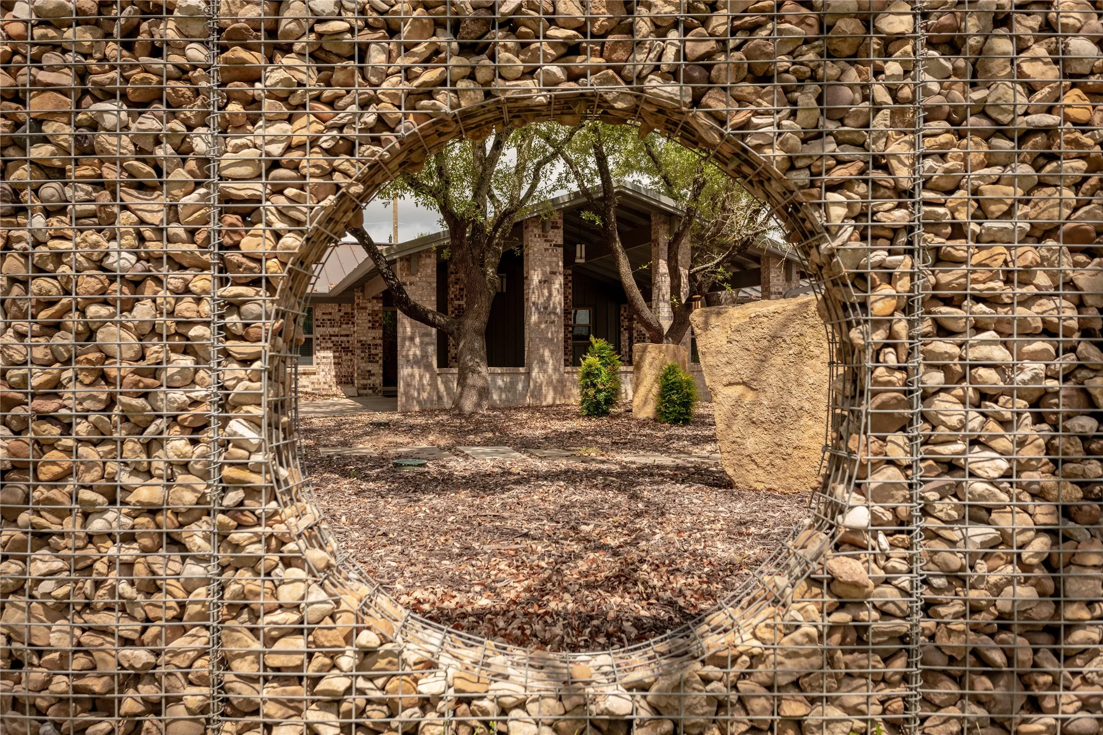 Single Family Residence For Sale in Parker County , 712 Squaw Creek Road, Willow Park, Texas 76087, 3 Bedroom, 3 Bathroom, 10 Garage spaces, 2,128 Sqft, built in 1976, Price $899,500, mls#21362606, Real Estate Agent in Willow Park, Homes For Sale in Parker county, Homes For Sale in Willow Park, Realtor in Willow Park Texas, Real Estate Brokerage Independent Realty Texas, Luminita Cordes Realtor