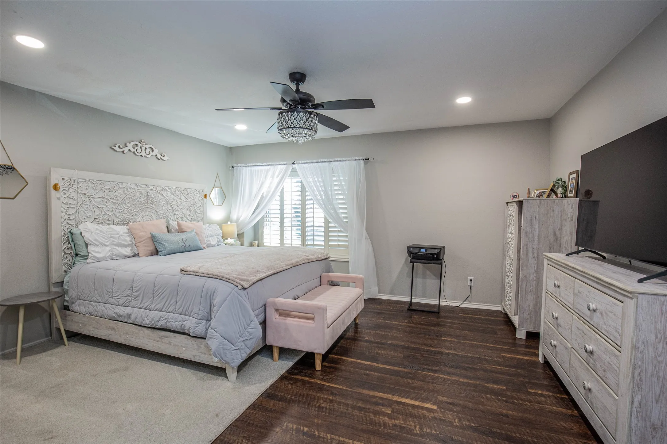 Condominium For Sale in Mc Lennan County , 135 Pleasant Grove Lane, Waco, Texas 76712, 3 Bedroom, 2 Bathroom, 1 Garage spaces, 1,786 Sqft, built in 1985, Price $295,000, mls#21362141, Real Estate Agent in Waco, Homes For Sale in Mc Lennan county, Homes For Sale in Waco, Realtor in Waco Texas, Real Estate Brokerage Independent Realty Texas, Luminita Cordes Realtor
