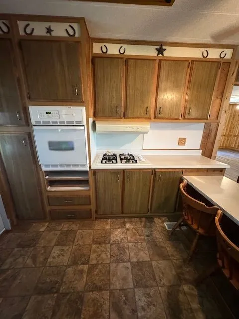 Single Family Residence For Rent in Taylor County , 425 N 3rd Street, Buffalo Gap, Texas 79508, 4 Bedroom, 2 Bathroom, Garage spaces, 2,128 Sqft, built in 1972, mls#21362613, Real Estate Agent in Buffalo Gap, Homes For Rent in Taylor county, Homes For Rent in Buffalo Gap, Realtor in Buffalo Gap Texas, Real Estate Brokerage Independent Realty Texas, Luminita Cordes Realtor