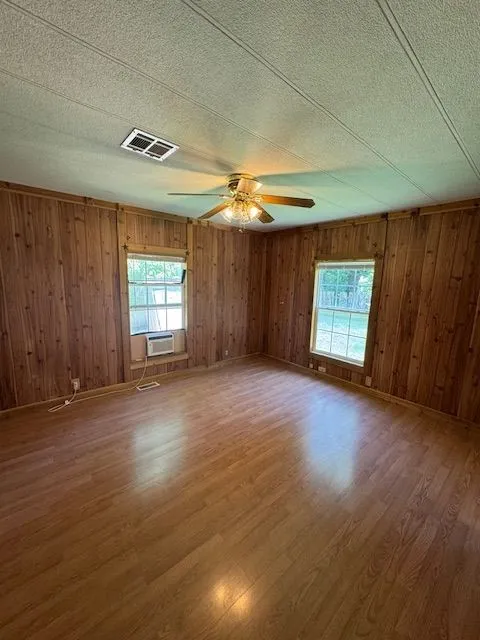 Single Family Residence For Rent in Taylor County , 425 N 3rd Street, Buffalo Gap, Texas 79508, 4 Bedroom, 2 Bathroom, Garage spaces, 2,128 Sqft, built in 1972, mls#21362613, Real Estate Agent in Buffalo Gap, Homes For Rent in Taylor county, Homes For Rent in Buffalo Gap, Realtor in Buffalo Gap Texas, Real Estate Brokerage Independent Realty Texas, Luminita Cordes Realtor