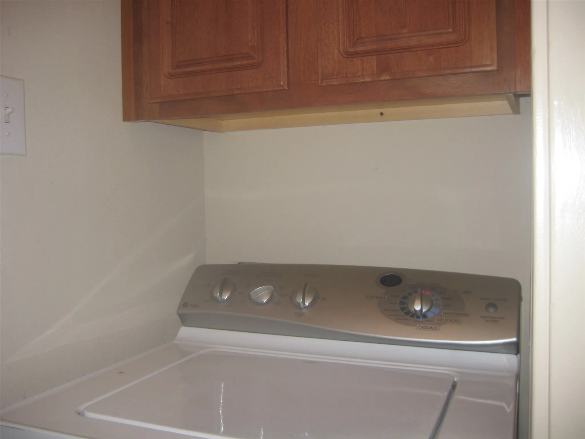 Townhouse For Rent in Tarrant County , 12660 Bay Avenue, Fort Worth, Texas 76040, 3 Bedroom, 3 Bathroom, 1 Garage spaces, 1,760 Sqft, built in 2007, mls#21362614, Real Estate Agent in Fort Worth, Homes For Rent in Tarrant county, Homes For Rent in Fort Worth, Realtor in Fort Worth Texas, Real Estate Brokerage Independent Realty Texas, Luminita Cordes Realtor