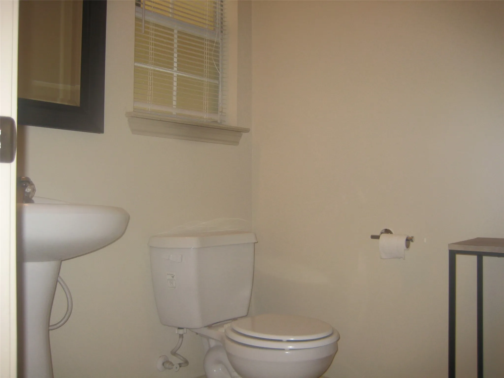 Half bath as enter for guests or first story