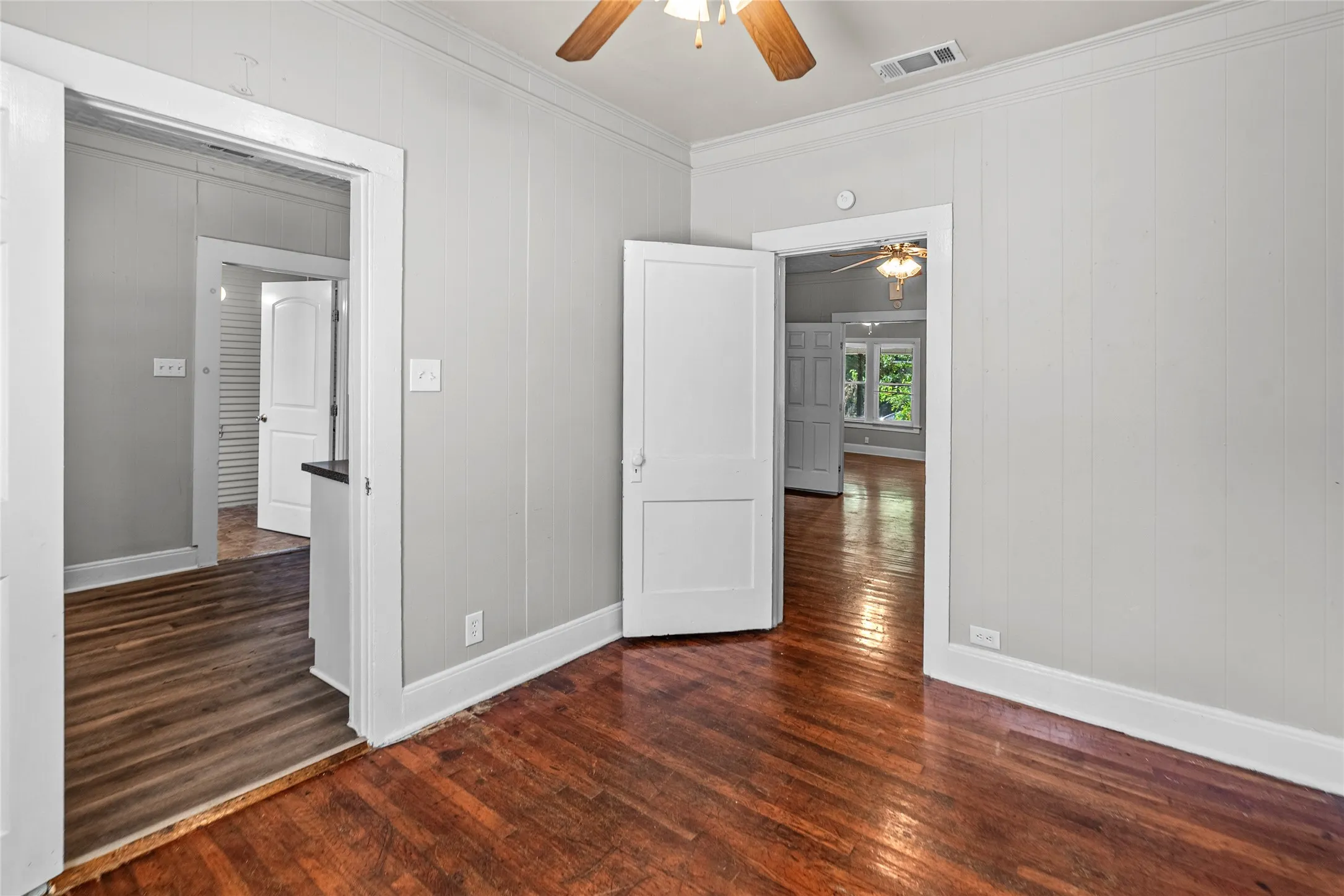 Duplex For Sale in Hunt County , 1406 Sycamore Street, Commerce, Texas 75428, 5 Bedroom, 3 Bathroom, Garage spaces, 0 Sqft, built in 1943, mls#21362014, Real Estate Agent in Commerce, Homes For Sale in Hunt county, Homes For Sale in Commerce, Realtor in Commerce Texas, Real Estate Brokerage Independent Realty Texas, Luminita Cordes Realtor