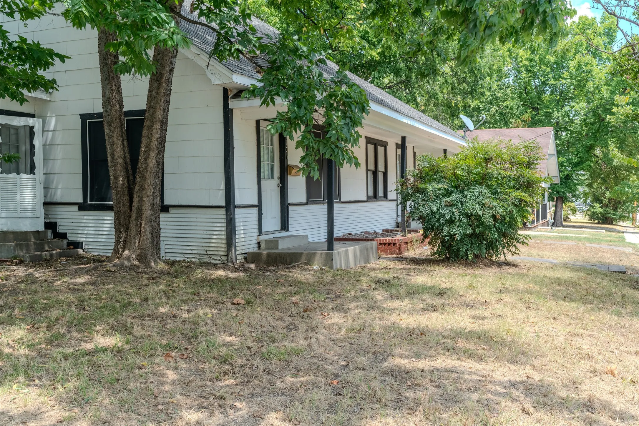 Duplex For Sale in Hunt County , 1406 Sycamore Street, Commerce, Texas 75428, 5 Bedroom, 3 Bathroom, Garage spaces, 0 Sqft, built in 1943, mls#21362014, Real Estate Agent in Commerce, Homes For Sale in Hunt county, Homes For Sale in Commerce, Realtor in Commerce Texas, Real Estate Brokerage Independent Realty Texas, Luminita Cordes Realtor