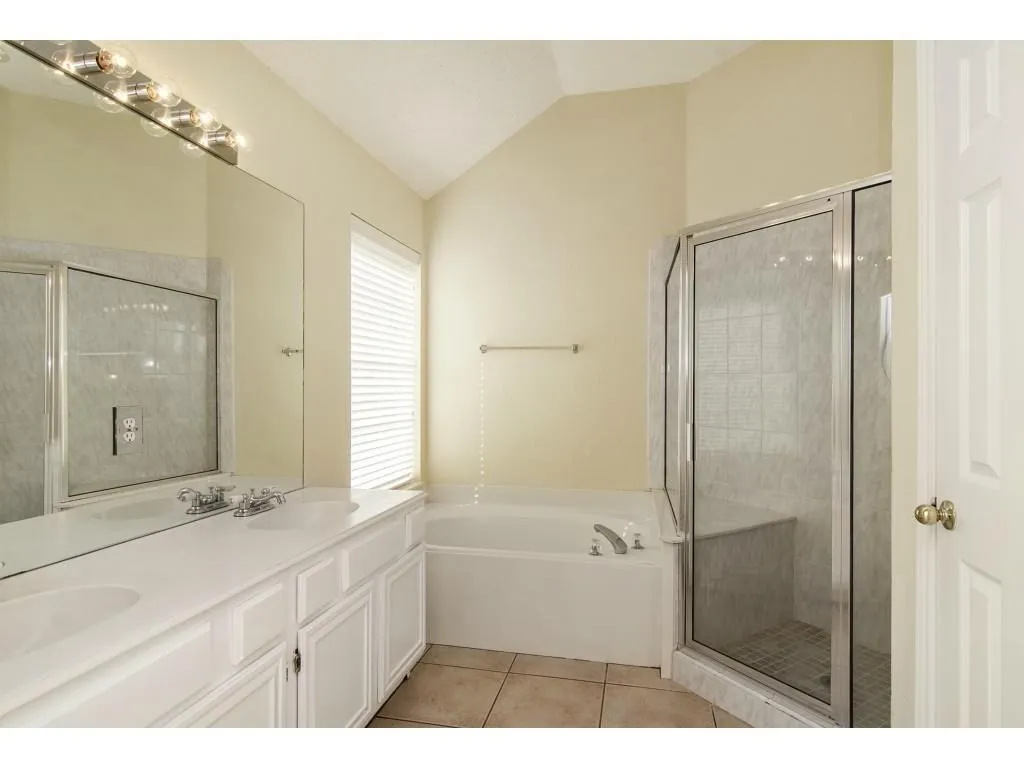Single Family Residence For Rent in Collin County , 5808 Coldcreek Court, Plano, Texas 75093, 3 Bedroom, 2 Bathroom, 2 Garage spaces, 1,685 Sqft, built in 1994, mls#21362603, Real Estate Agent in Plano, Homes For Rent in Collin county, Homes For Rent in Plano, Realtor in Plano Texas, Real Estate Brokerage Independent Realty Texas, Luminita Cordes Realtor