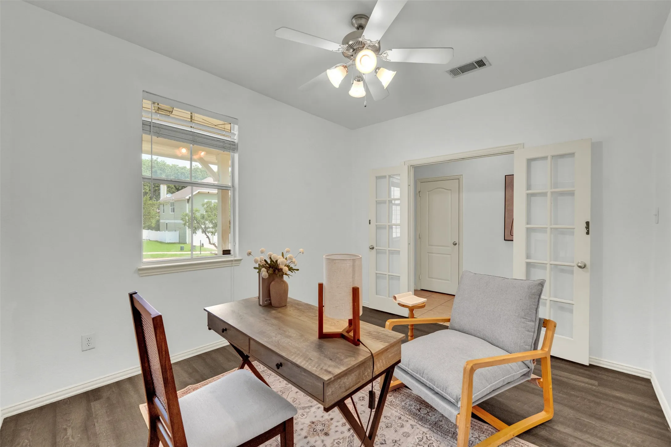 Single Family Residence For Rent in Denton County , 10108 Cherry Hill Lane, Providence Village, Texas 76227, 4 Bedroom, 3 Bathroom, 2 Garage spaces, 2,005 Sqft, built in 2004, mls#21362627, Real Estate Agent in Providence Village, Homes For Rent in Denton county, Homes For Rent in Providence Village, Realtor in Providence Village Texas, Real Estate Brokerage Independent Realty Texas, Luminita Cordes Realtor