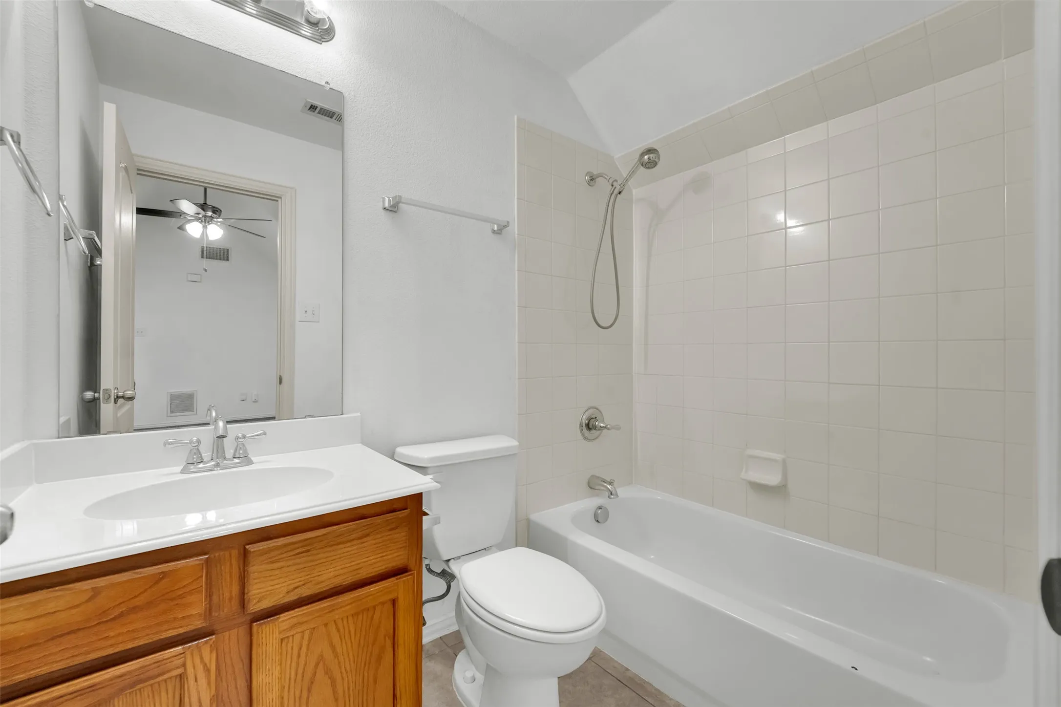 Single Family Residence For Rent in Denton County , 10108 Cherry Hill Lane, Providence Village, Texas 76227, 4 Bedroom, 3 Bathroom, 2 Garage spaces, 2,005 Sqft, built in 2004, mls#21362627, Real Estate Agent in Providence Village, Homes For Rent in Denton county, Homes For Rent in Providence Village, Realtor in Providence Village Texas, Real Estate Brokerage Independent Realty Texas, Luminita Cordes Realtor