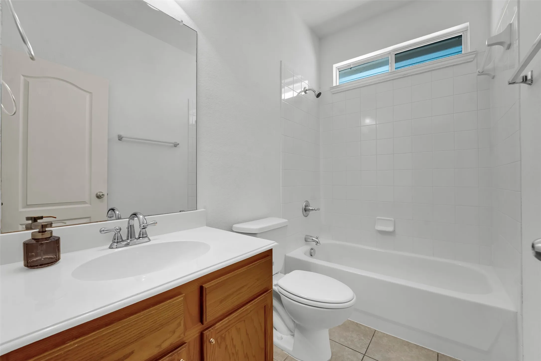 Single Family Residence For Rent in Denton County , 10108 Cherry Hill Lane, Providence Village, Texas 76227, 4 Bedroom, 3 Bathroom, 2 Garage spaces, 2,005 Sqft, built in 2004, mls#21362627, Real Estate Agent in Providence Village, Homes For Rent in Denton county, Homes For Rent in Providence Village, Realtor in Providence Village Texas, Real Estate Brokerage Independent Realty Texas, Luminita Cordes Realtor
