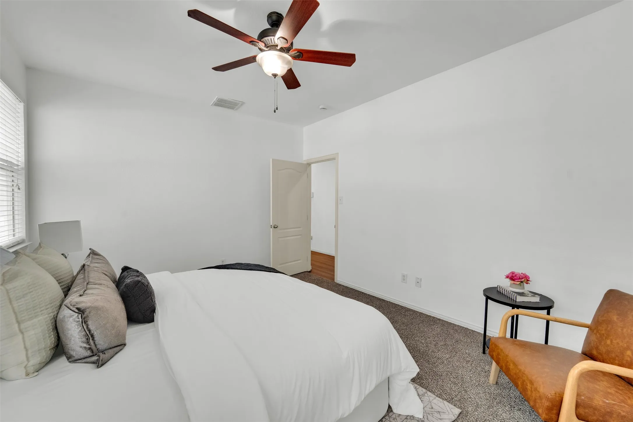 Single Family Residence For Rent in Denton County , 10108 Cherry Hill Lane, Providence Village, Texas 76227, 4 Bedroom, 3 Bathroom, 2 Garage spaces, 2,005 Sqft, built in 2004, mls#21362627, Real Estate Agent in Providence Village, Homes For Rent in Denton county, Homes For Rent in Providence Village, Realtor in Providence Village Texas, Real Estate Brokerage Independent Realty Texas, Luminita Cordes Realtor