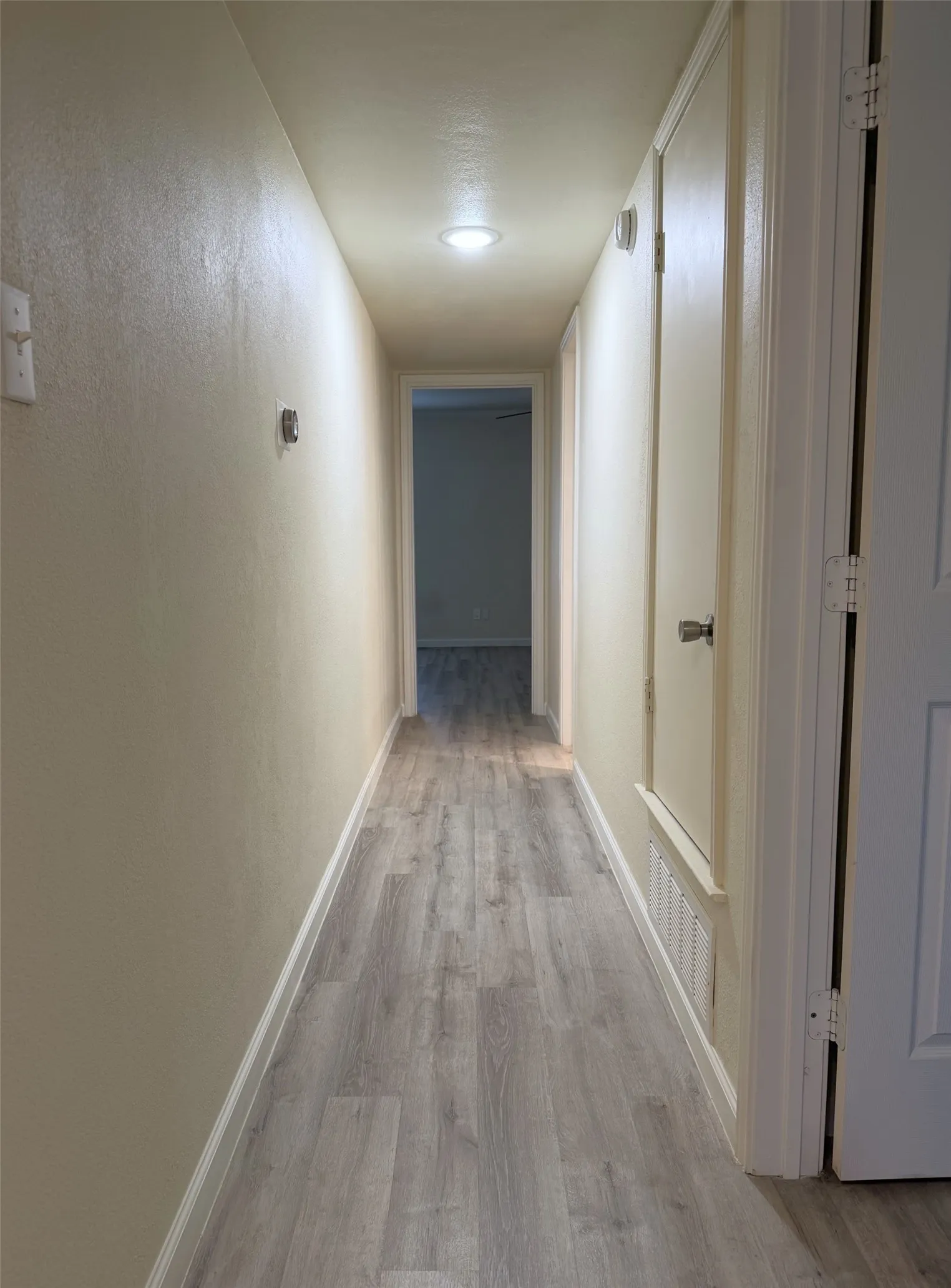 Single Family Residence For Rent in Denton County , 101 Kathryn Drive, Sanger, Texas 76266, 2 Bedroom, 1 Bathroom, 1 Garage spaces, 1,077 Sqft, built in 1982, mls#21362041, Real Estate Agent in Sanger, Homes For Rent in Denton county, Homes For Rent in Sanger, Realtor in Sanger Texas, Real Estate Brokerage Independent Realty Texas, Luminita Cordes Realtor