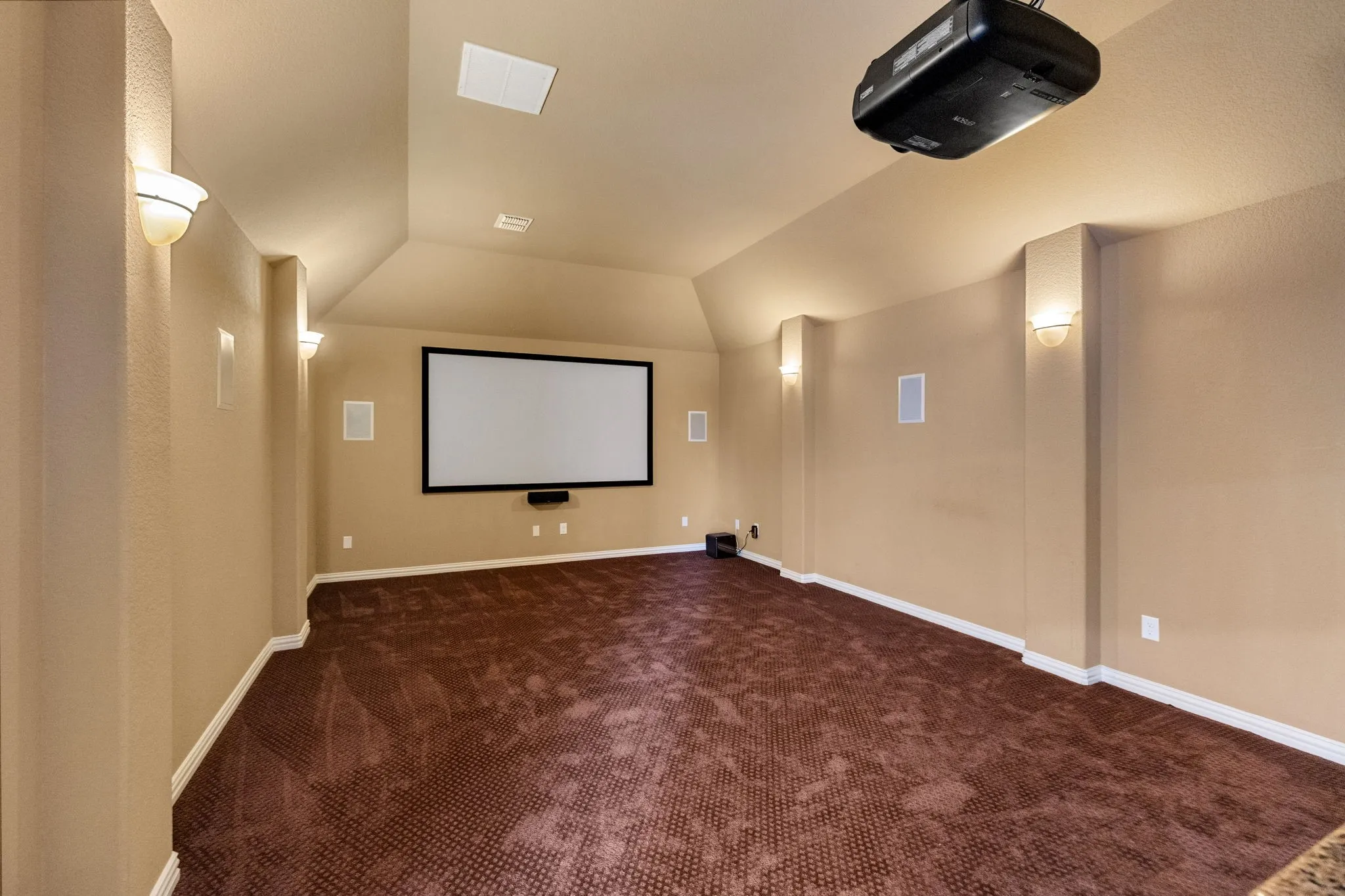 Single Family Residence For Sale in Denton County , 4604 Golden Mew Drive, Carrollton, Texas 75010, 4 Bedroom, 4 Bathroom, 3 Garage spaces, 3,882 Sqft, built in 2010, mls#21362520, Real Estate Agent in Carrollton, Homes For Sale in Denton county, Homes For Sale in Carrollton, Realtor in Carrollton Texas, Real Estate Brokerage Independent Realty Texas, Luminita Cordes Realtor