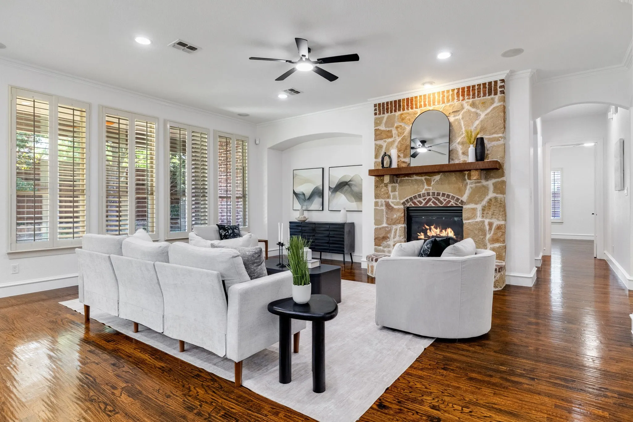 Single Family Residence For Sale in Denton County , 4604 Golden Mew Drive, Carrollton, Texas 75010, 4 Bedroom, 4 Bathroom, 3 Garage spaces, 3,882 Sqft, built in 2010, mls#21362520, Real Estate Agent in Carrollton, Homes For Sale in Denton county, Homes For Sale in Carrollton, Realtor in Carrollton Texas, Real Estate Brokerage Independent Realty Texas, Luminita Cordes Realtor