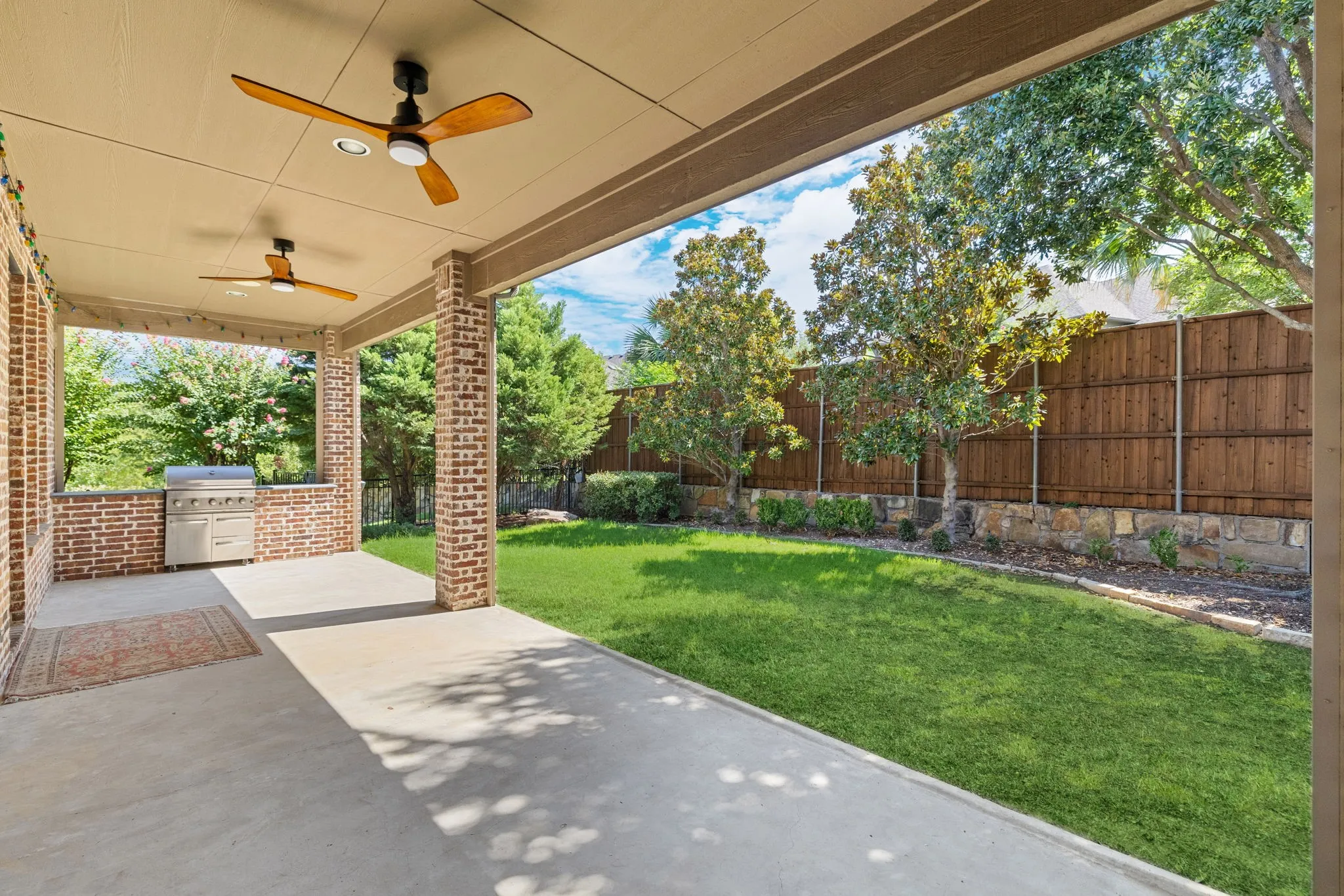 Single Family Residence For Sale in Denton County , 4604 Golden Mew Drive, Carrollton, Texas 75010, 4 Bedroom, 4 Bathroom, 3 Garage spaces, 3,882 Sqft, built in 2010, mls#21362520, Real Estate Agent in Carrollton, Homes For Sale in Denton county, Homes For Sale in Carrollton, Realtor in Carrollton Texas, Real Estate Brokerage Independent Realty Texas, Luminita Cordes Realtor