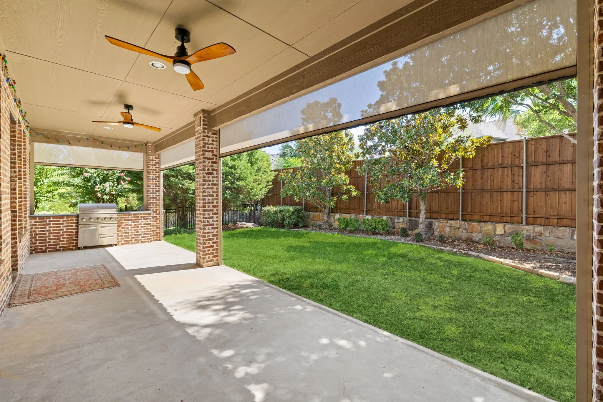 Single Family Residence For Sale in Denton County , 4604 Golden Mew Drive, Carrollton, Texas 75010, 4 Bedroom, 4 Bathroom, 3 Garage spaces, 3,882 Sqft, built in 2010, mls#21362520, Real Estate Agent in Carrollton, Homes For Sale in Denton county, Homes For Sale in Carrollton, Realtor in Carrollton Texas, Real Estate Brokerage Independent Realty Texas, Luminita Cordes Realtor