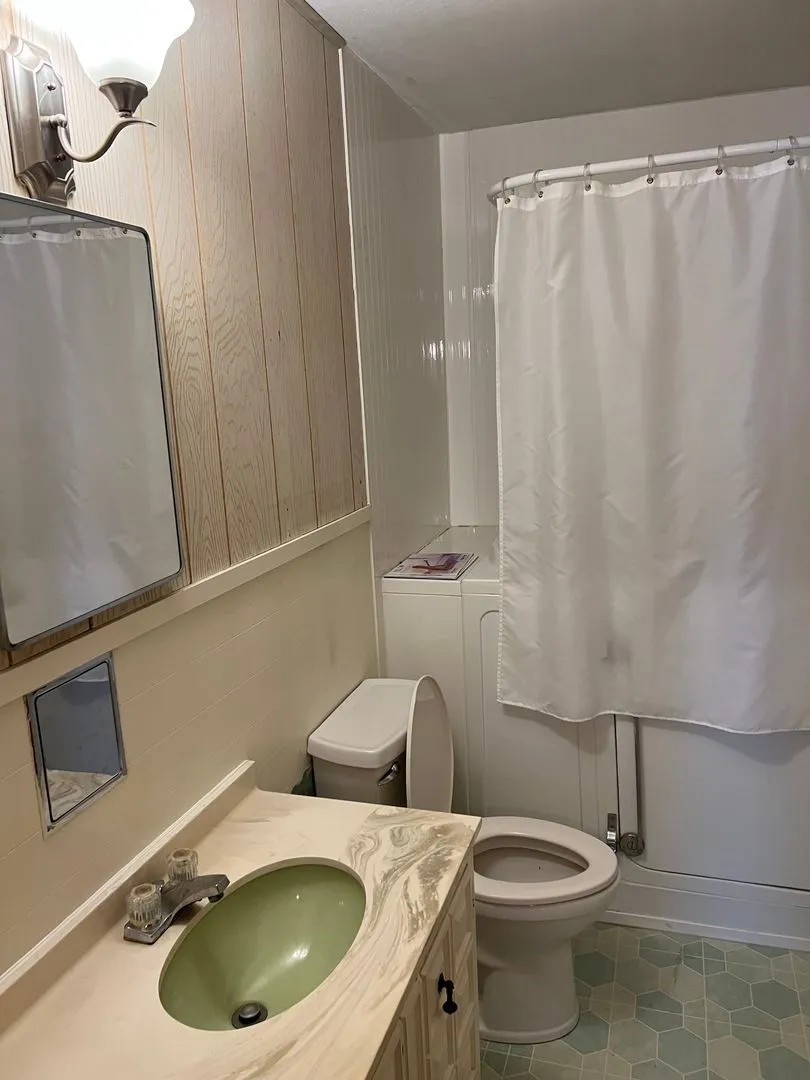 Single Family Residence For Rent in Nolan County , 1623 Woodruff Lane, Sweetwater, Texas 79556, 3 Bedroom, 2 Bathroom, Garage spaces, 1,259 Sqft, built in 1956, mls#21362636, Real Estate Agent in Sweetwater, Homes For Rent in Nolan county, Homes For Rent in Sweetwater, Realtor in Sweetwater Texas, Real Estate Brokerage Independent Realty Texas, Luminita Cordes Realtor