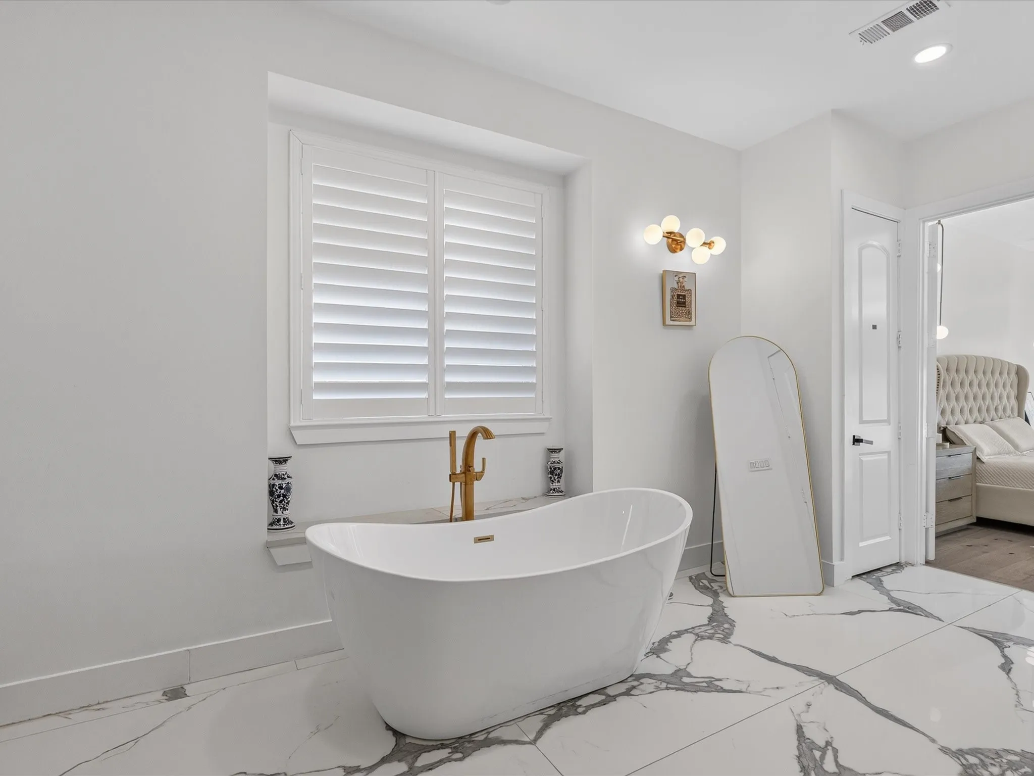 Single Family Residence For Sale in Denton County , 12736 Possum Kingdom Drive, Frisco, Texas 75033, 5 Bedroom, 6 Bathroom, 3 Garage spaces, 4,396 Sqft, built in 2017, mls#21362468, Real Estate Agent in Frisco, Homes For Sale in Denton county, Homes For Sale in Frisco, Realtor in Frisco Texas, Real Estate Brokerage Independent Realty Texas, Luminita Cordes Realtor
