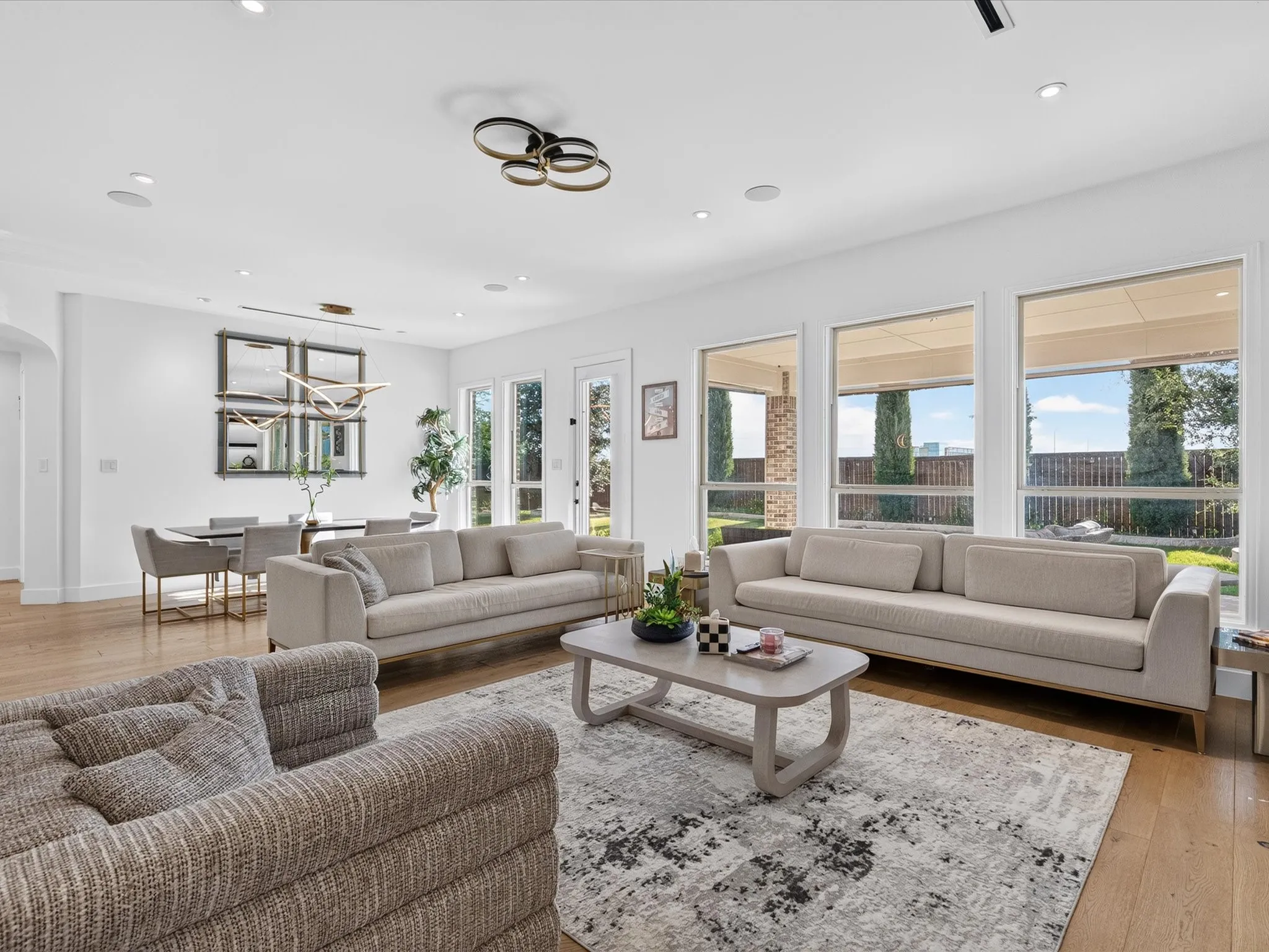 Single Family Residence For Sale in Denton County , 12736 Possum Kingdom Drive, Frisco, Texas 75033, 5 Bedroom, 6 Bathroom, 3 Garage spaces, 4,396 Sqft, built in 2017, mls#21362468, Real Estate Agent in Frisco, Homes For Sale in Denton county, Homes For Sale in Frisco, Realtor in Frisco Texas, Real Estate Brokerage Independent Realty Texas, Luminita Cordes Realtor