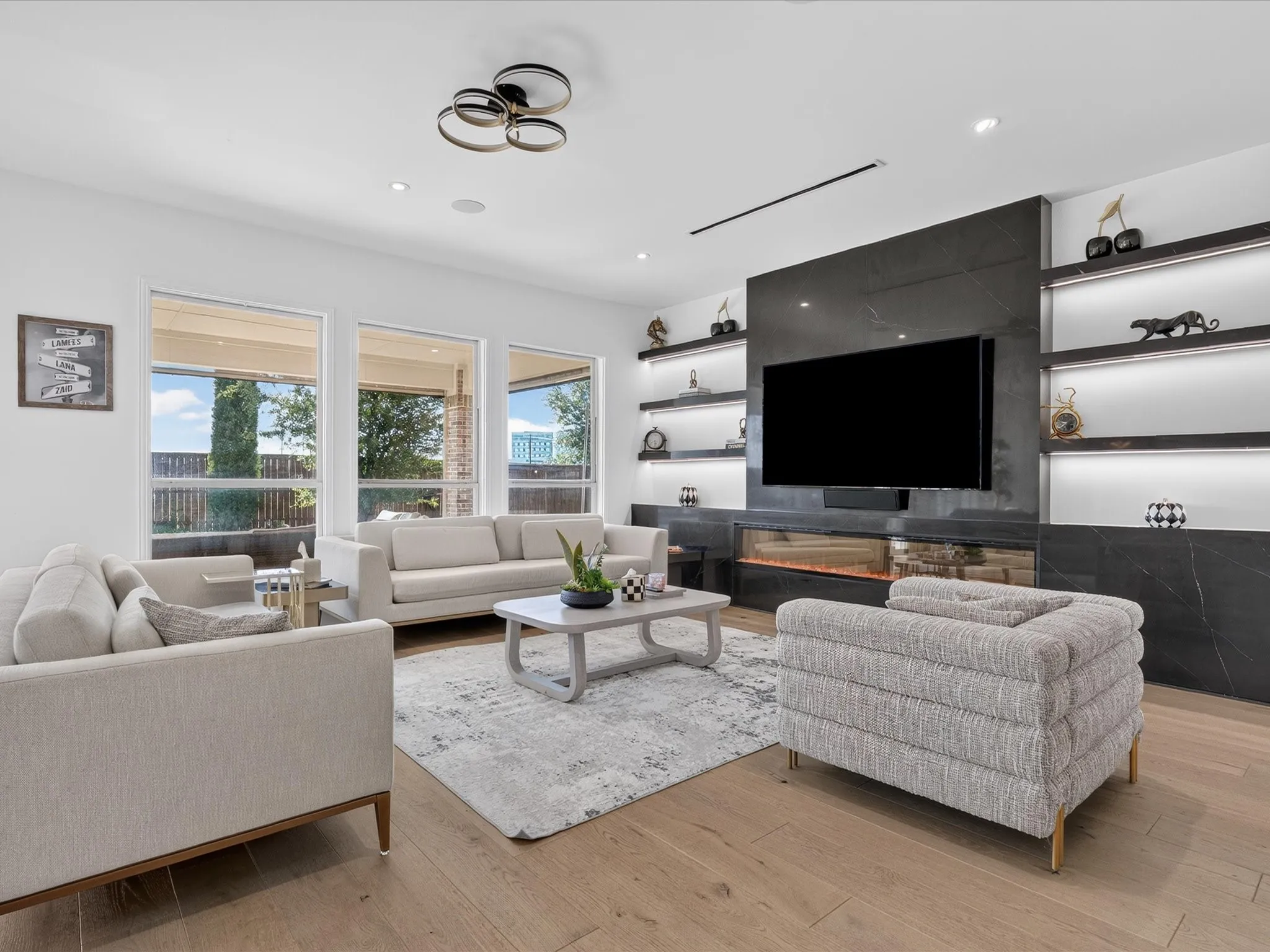 Single Family Residence For Sale in Denton County , 12736 Possum Kingdom Drive, Frisco, Texas 75033, 5 Bedroom, 6 Bathroom, 3 Garage spaces, 4,396 Sqft, built in 2017, mls#21362468, Real Estate Agent in Frisco, Homes For Sale in Denton county, Homes For Sale in Frisco, Realtor in Frisco Texas, Real Estate Brokerage Independent Realty Texas, Luminita Cordes Realtor