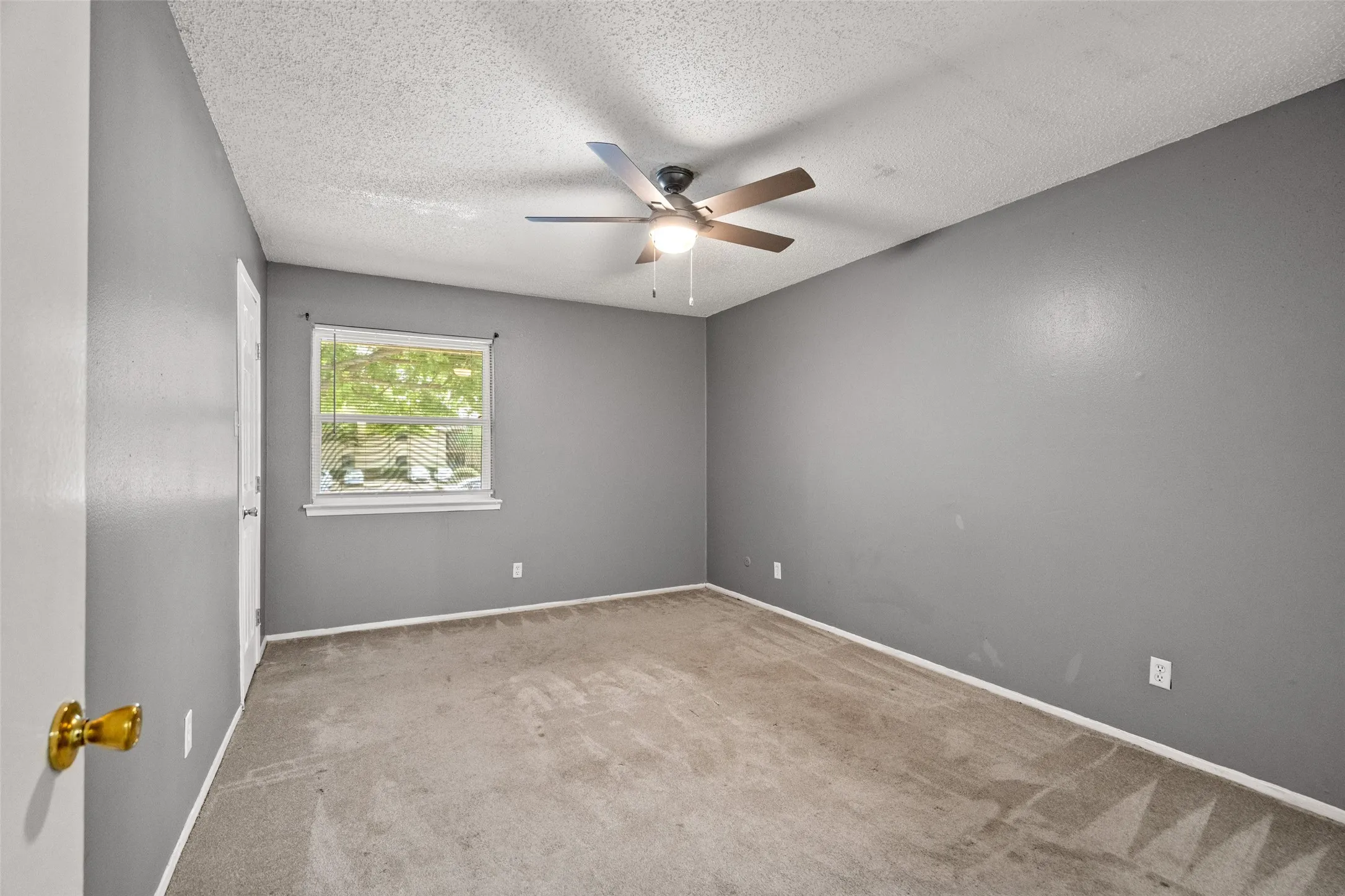 Condominium For Sale in Dallas County , 5903 Harvest Hill Road 2074, Dallas, Texas 75230, 2 Bedroom, 2 Bathroom, Garage spaces, 1,026 Sqft, built in 1970, mls#21362640, Real Estate Agent in Dallas, Homes For Sale in Dallas county, Homes For Sale in Dallas, Realtor in Dallas Texas, Real Estate Brokerage Independent Realty Texas, Luminita Cordes Realtor