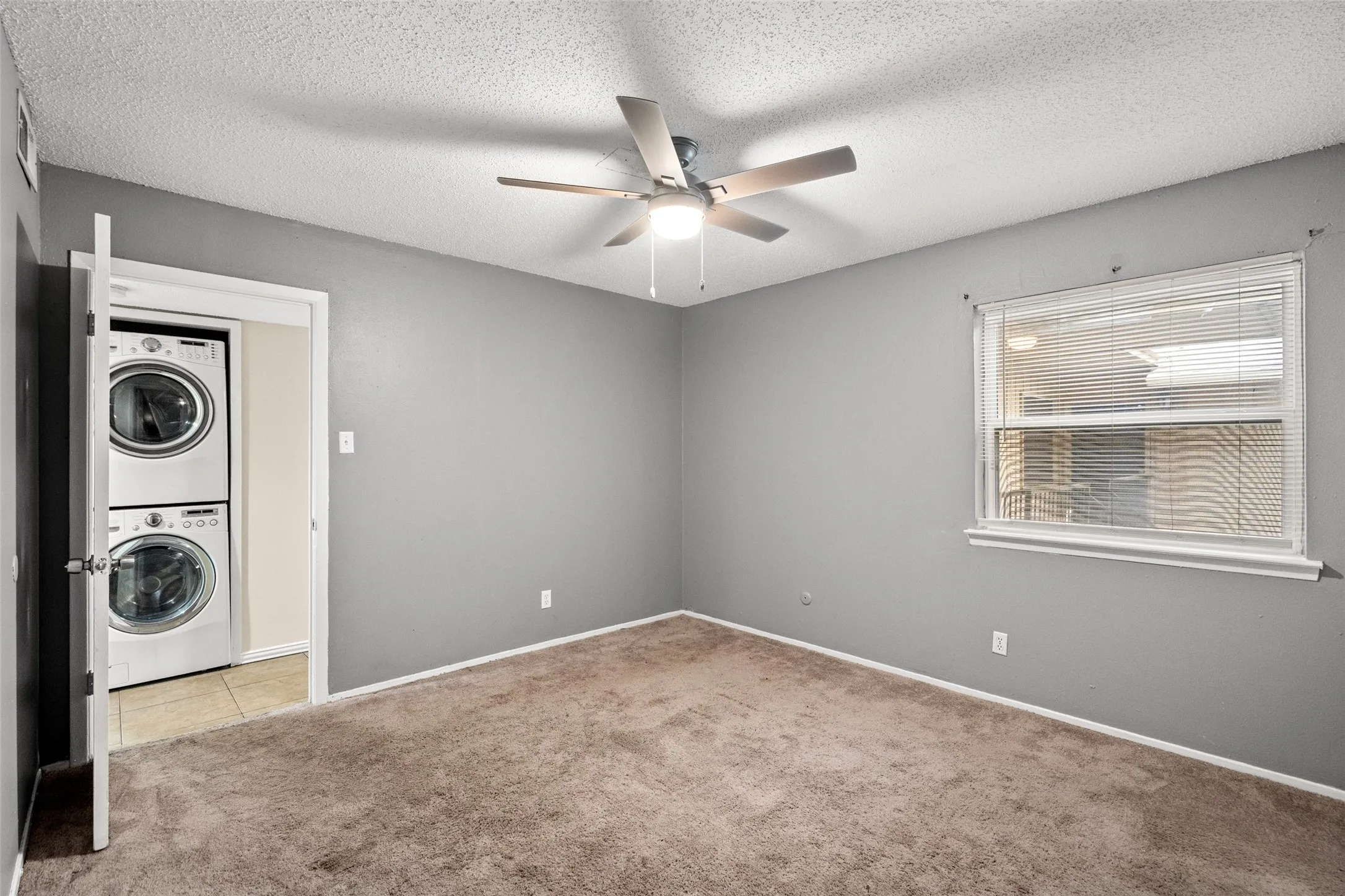 Condominium For Sale in Dallas County , 5903 Harvest Hill Road 2074, Dallas, Texas 75230, 2 Bedroom, 2 Bathroom, Garage spaces, 1,026 Sqft, built in 1970, mls#21362640, Real Estate Agent in Dallas, Homes For Sale in Dallas county, Homes For Sale in Dallas, Realtor in Dallas Texas, Real Estate Brokerage Independent Realty Texas, Luminita Cordes Realtor
