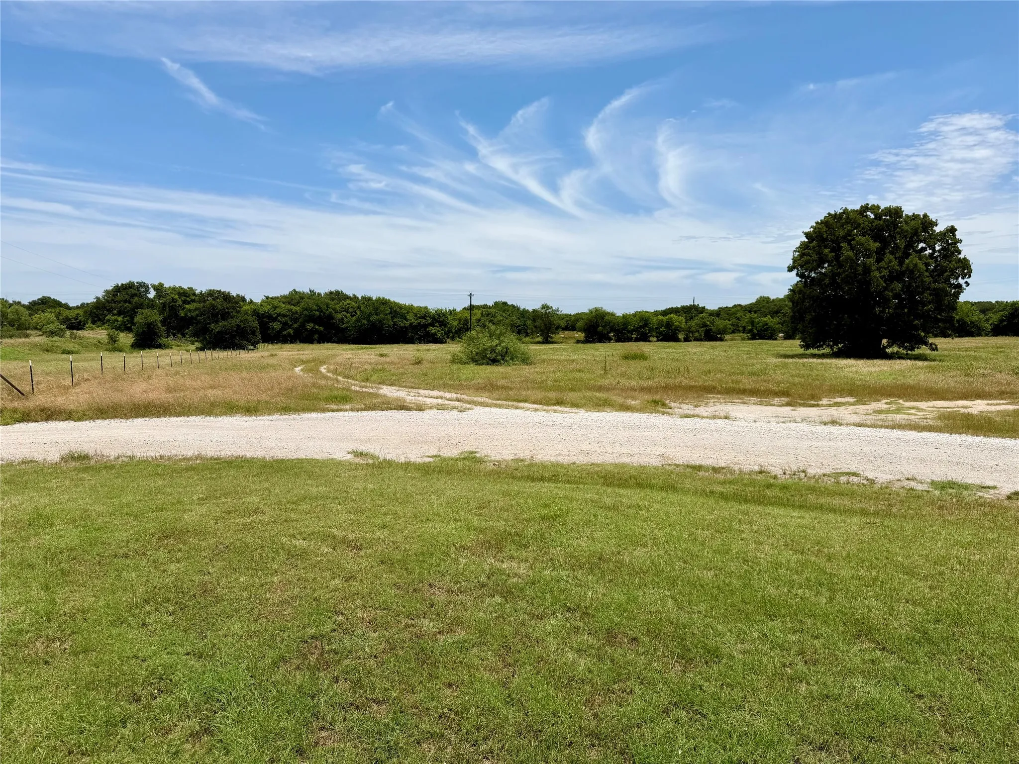 Warehouse For Sale in Montague County , 533 Redbird Lane, Bowie, Texas 76230, 0, 0, Garage spaces, 6,000 Sqft, built in 2005, mls#21361243, Real Estate Agent in Bowie, Homes For Sale in Montague county, Homes For Sale in Bowie, Realtor in Bowie Texas, Real Estate Brokerage Independent Realty Texas, Luminita Cordes Realtor