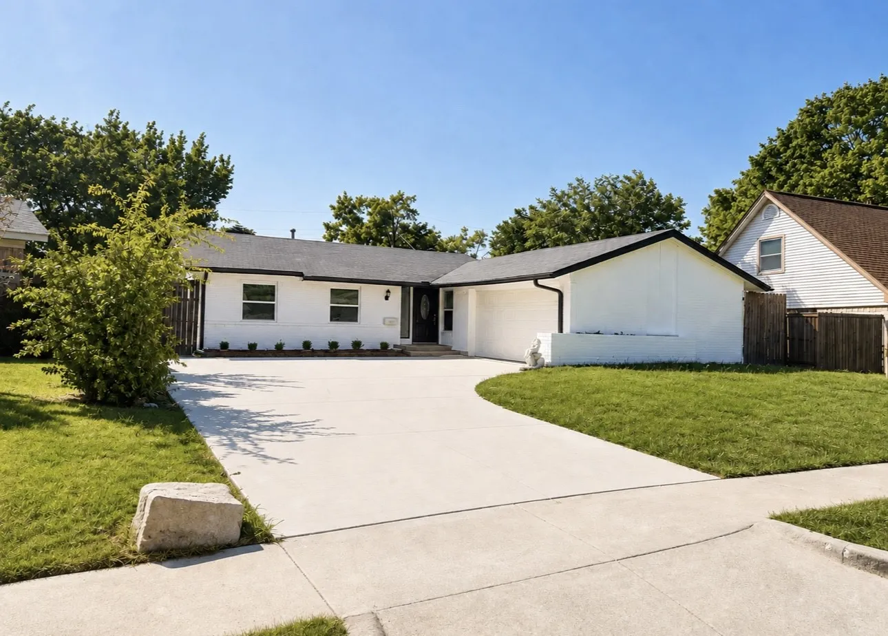 Single Family Residence For Sale in Dallas County , 4142 Victoria Street, Irving, Texas 75062, 3 Bedroom, 2 Bathroom, 2 Garage spaces, 1,422 Sqft, built in 1966, mls#21361156, Real Estate Agent in Irving, Homes For Sale in Dallas county, Homes For Sale in Irving, Realtor in Irving Texas, Real Estate Brokerage Independent Realty Texas, Luminita Cordes Realtor