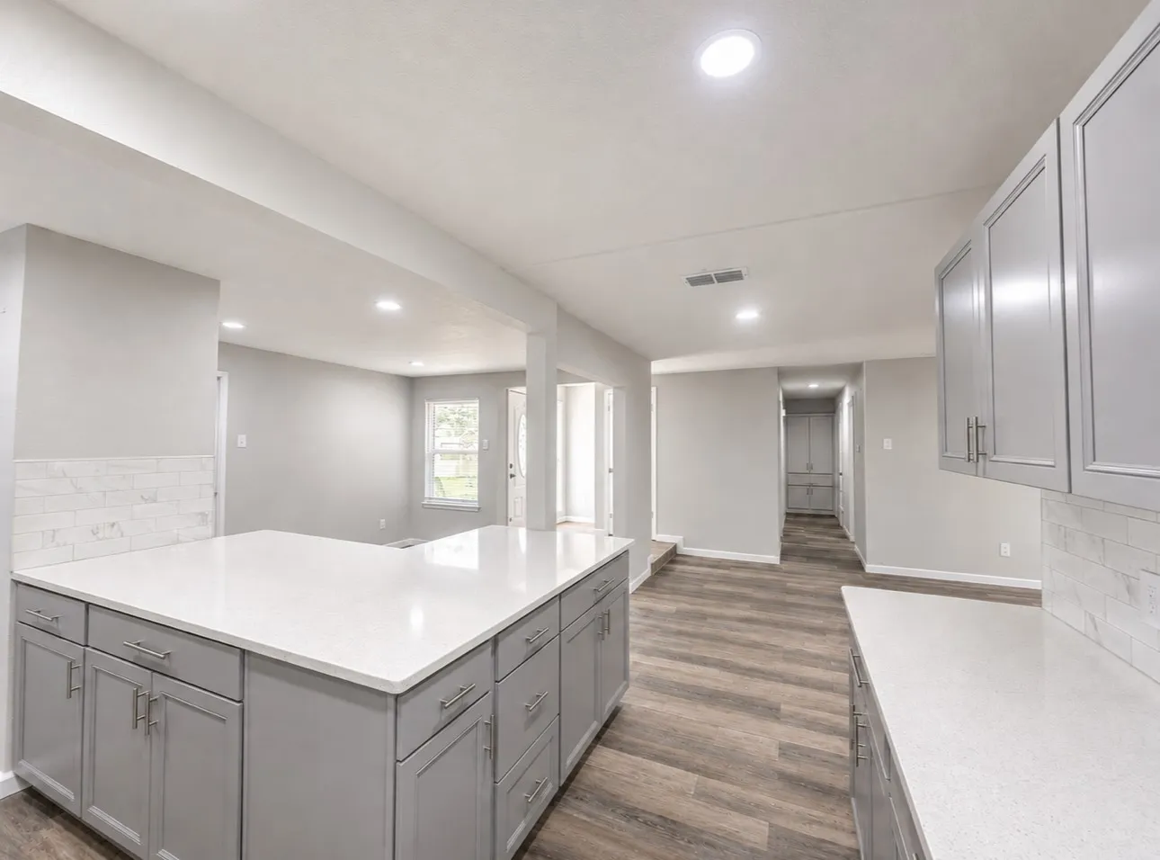 Single Family Residence For Sale in Dallas County , 4142 Victoria Street, Irving, Texas 75062, 3 Bedroom, 2 Bathroom, 2 Garage spaces, 1,422 Sqft, built in 1966, mls#21361156, Real Estate Agent in Irving, Homes For Sale in Dallas county, Homes For Sale in Irving, Realtor in Irving Texas, Real Estate Brokerage Independent Realty Texas, Luminita Cordes Realtor