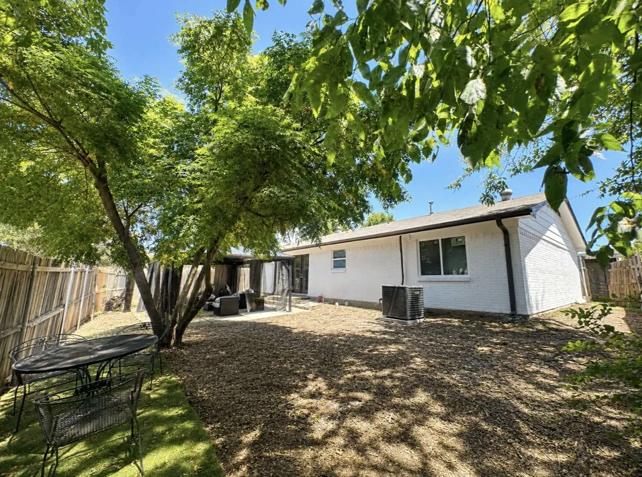 Single Family Residence For Sale in Dallas County , 4142 Victoria Street, Irving, Texas 75062, 3 Bedroom, 2 Bathroom, 2 Garage spaces, 1,422 Sqft, built in 1966, mls#21361156, Real Estate Agent in Irving, Homes For Sale in Dallas county, Homes For Sale in Irving, Realtor in Irving Texas, Real Estate Brokerage Independent Realty Texas, Luminita Cordes Realtor