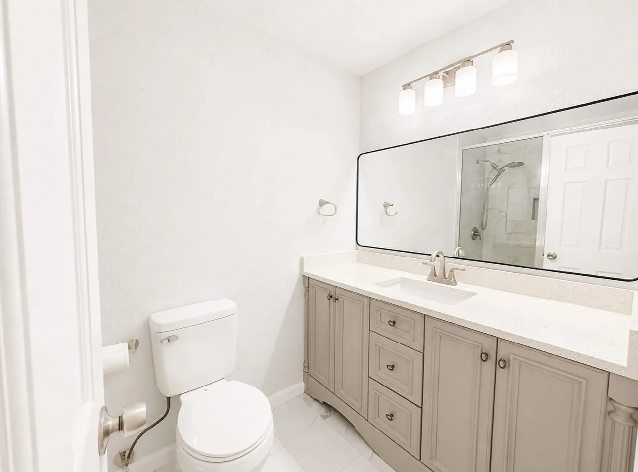 Single Family Residence For Sale in Dallas County , 4142 Victoria Street, Irving, Texas 75062, 3 Bedroom, 2 Bathroom, 2 Garage spaces, 1,422 Sqft, built in 1966, mls#21361156, Real Estate Agent in Irving, Homes For Sale in Dallas county, Homes For Sale in Irving, Realtor in Irving Texas, Real Estate Brokerage Independent Realty Texas, Luminita Cordes Realtor