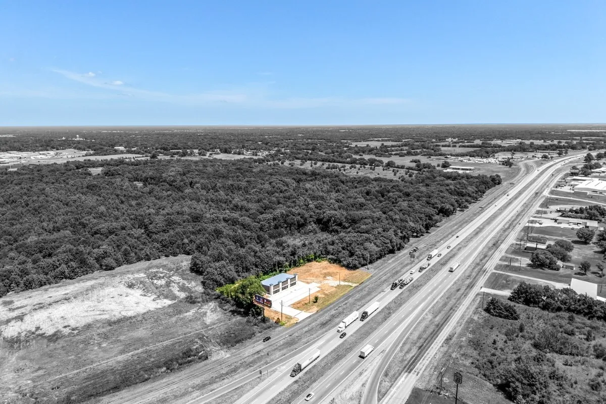 Retail For Rent in Franklin (TX) County , 410 W I-30 Frontage Road, Mount Vernon, Texas 75457, 0, 0, Garage spaces, 0 Sqft, built in 2026, Price $22, mls#21362201, Real Estate Agent in Mount Vernon, Homes For Rent in Franklin (TX) county, Homes For Rent in Mount Vernon, Realtor in Mount Vernon Texas, Real Estate Brokerage Independent Realty Texas, Luminita Cordes Realtor