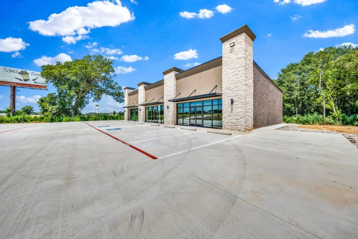 Retail For Rent in Franklin (TX) County , 410 W I-30 Frontage Road, Mount Vernon, Texas 75457, 0, 0, Garage spaces, 0 Sqft, built in 2026, Price $22, mls#21362201, Real Estate Agent in Mount Vernon, Homes For Rent in Franklin (TX) county, Homes For Rent in Mount Vernon, Realtor in Mount Vernon Texas, Real Estate Brokerage Independent Realty Texas, Luminita Cordes Realtor